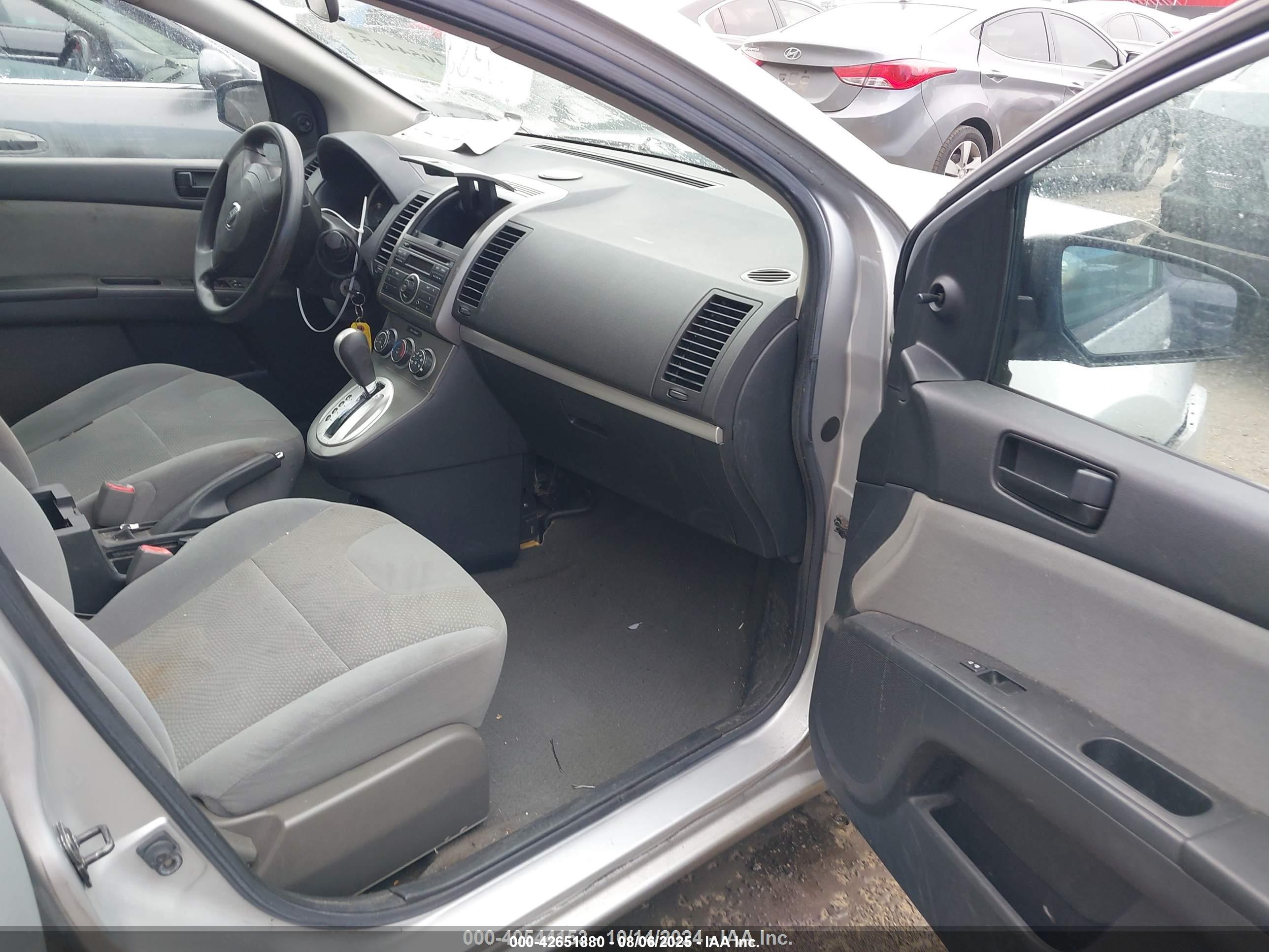 NISSAN SENTRA image 5