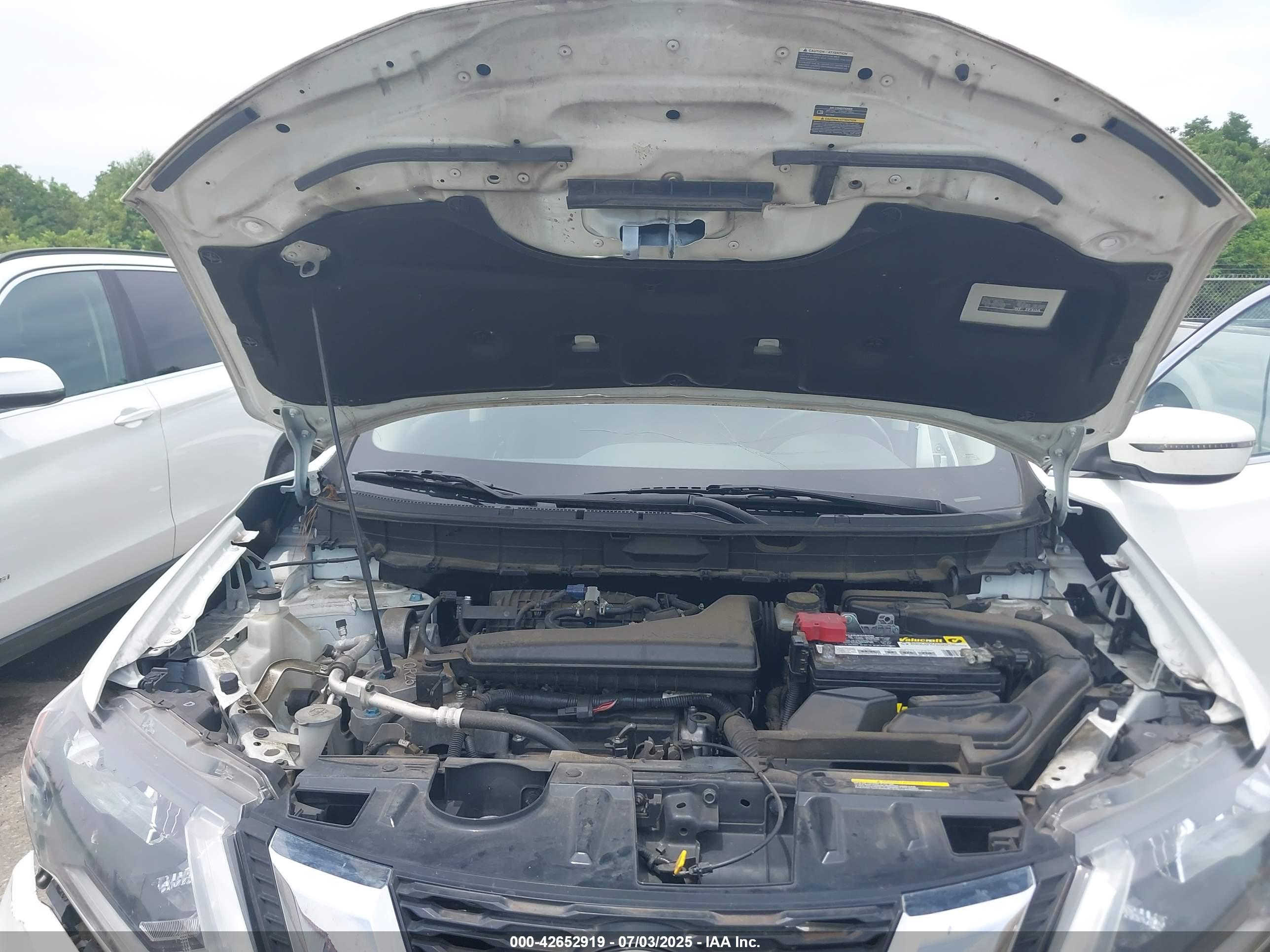 NISSAN ROGUE image 10
