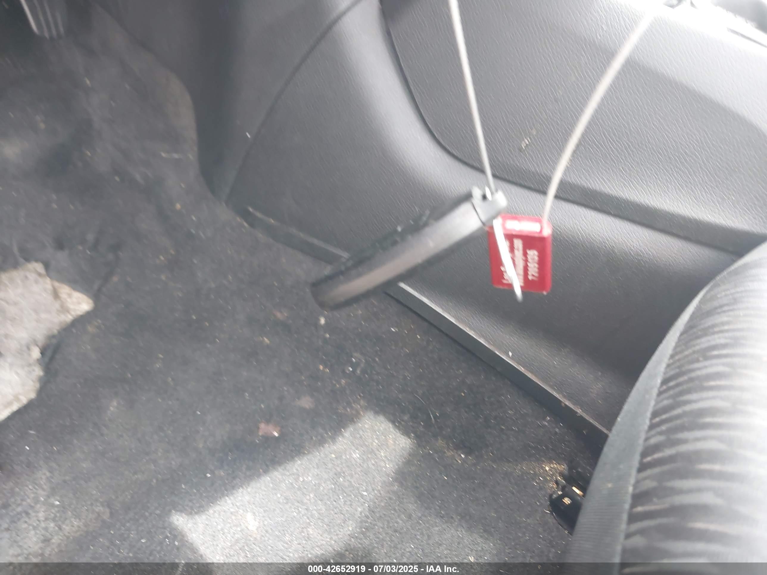 NISSAN ROGUE image 11