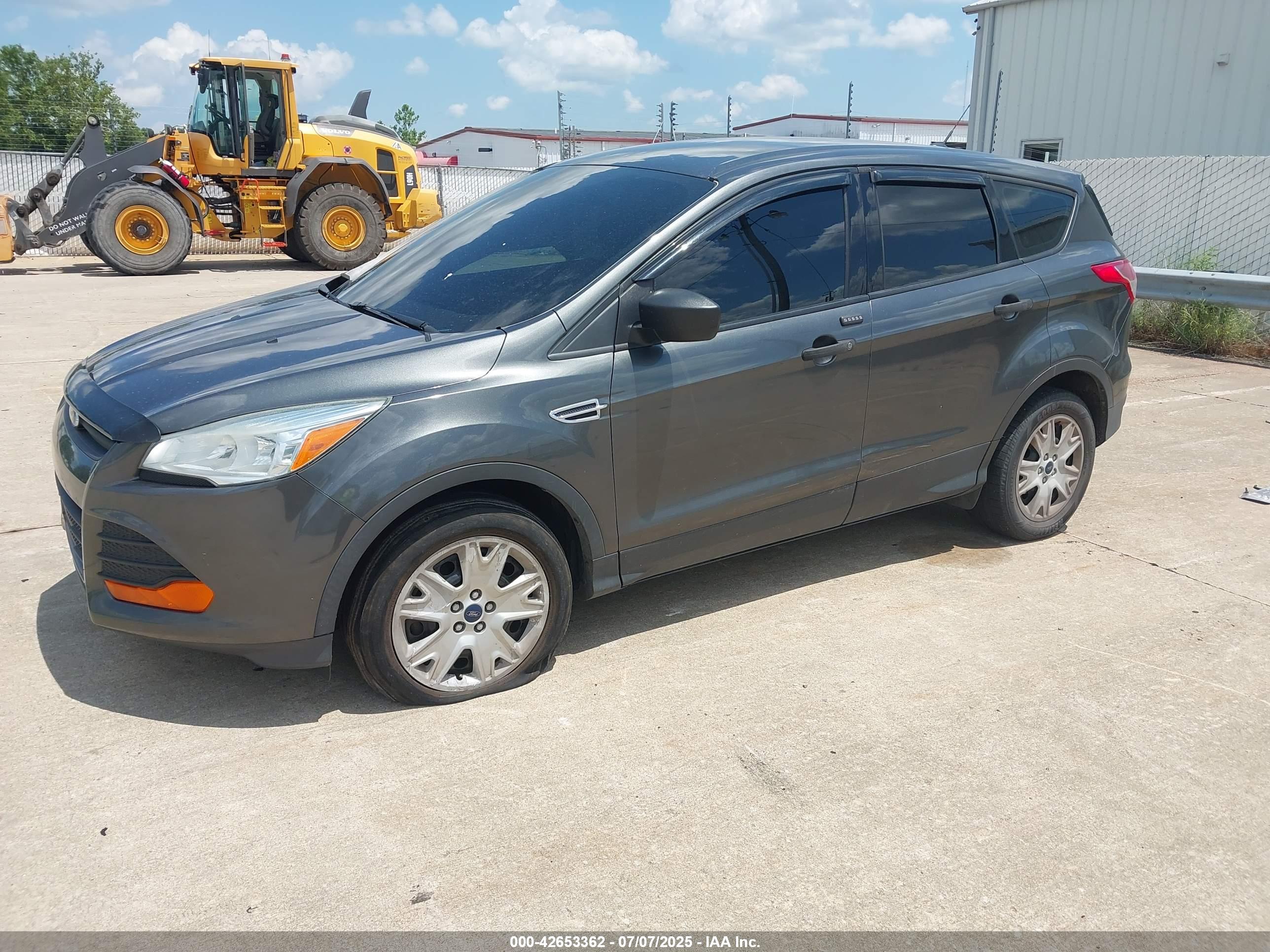 FORD ESCAPE image 2