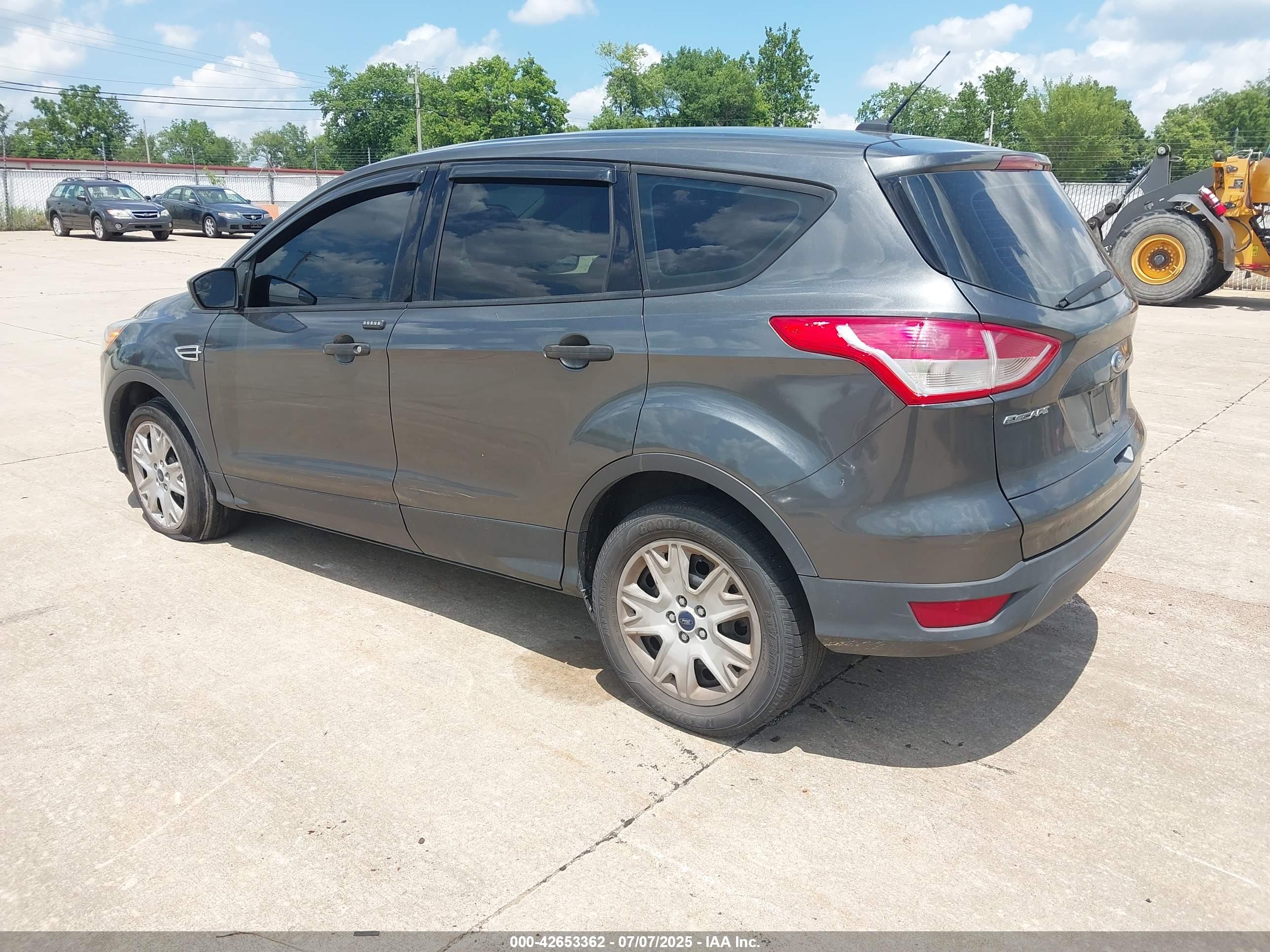 FORD ESCAPE image 3