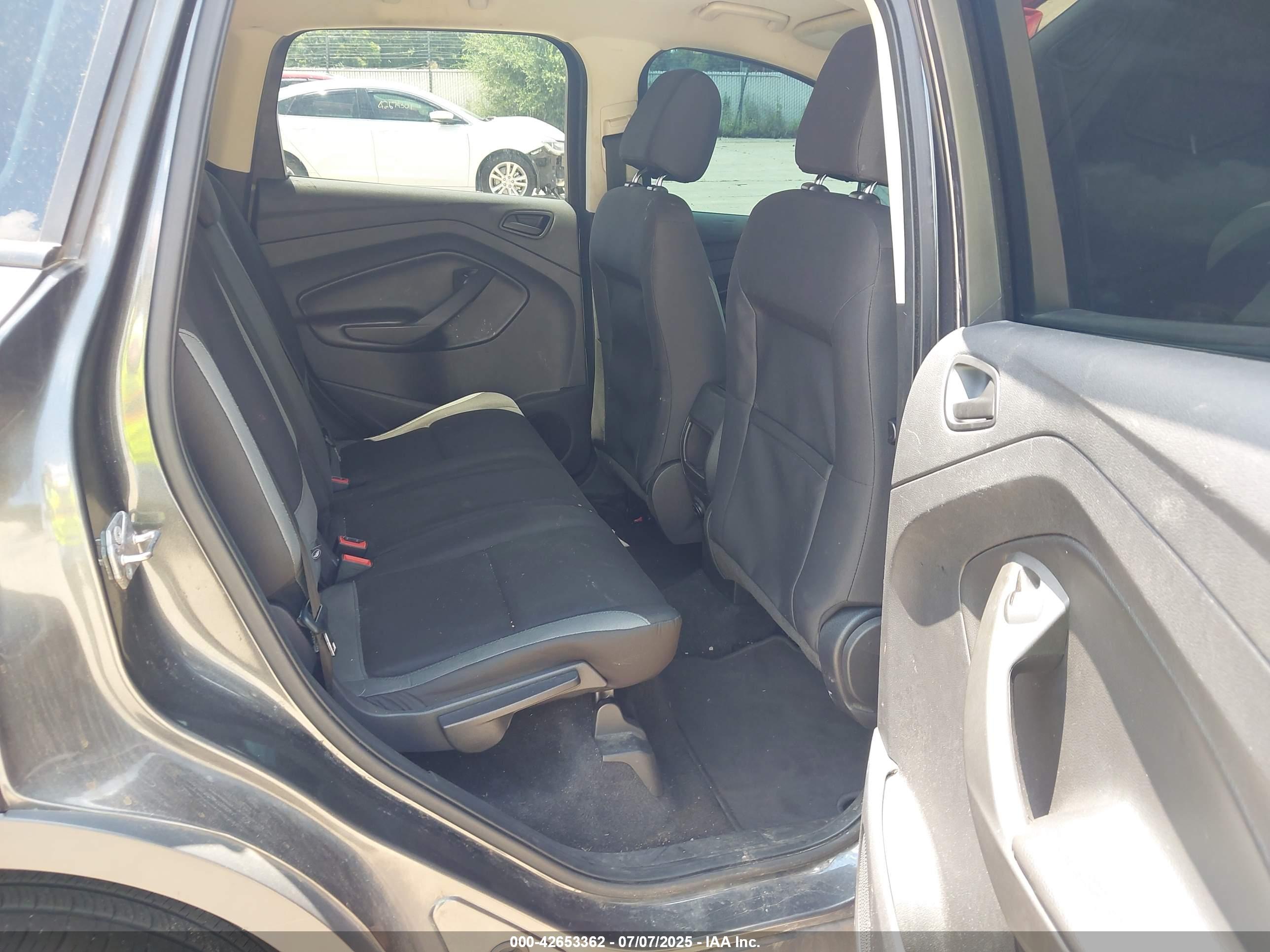 FORD ESCAPE image 8