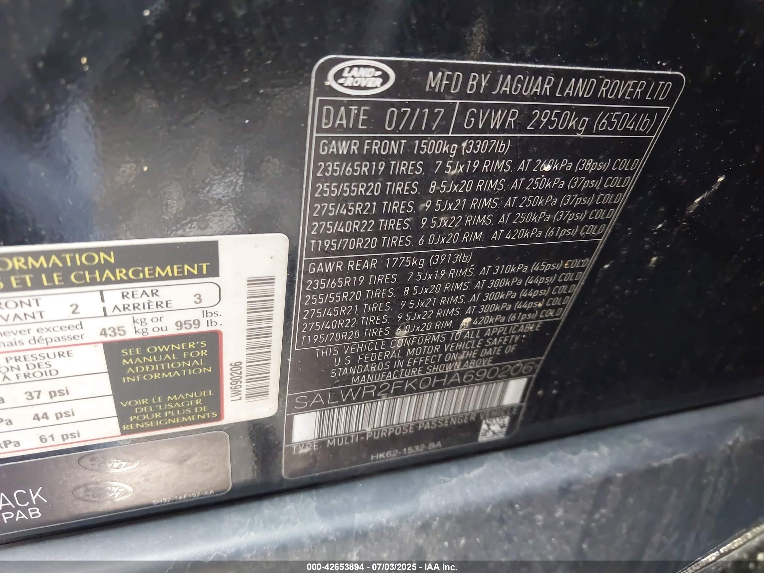 LAND ROVER image 9