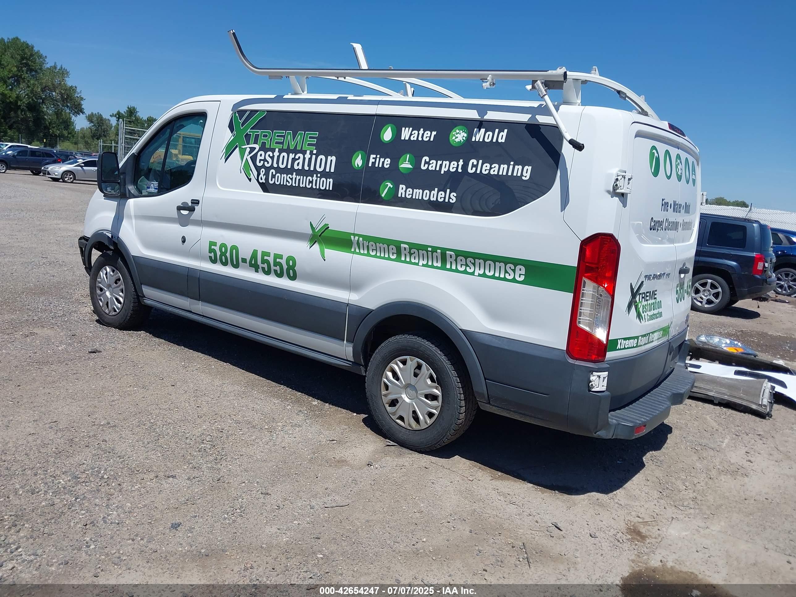 FORD TRANSIT-150 image 3