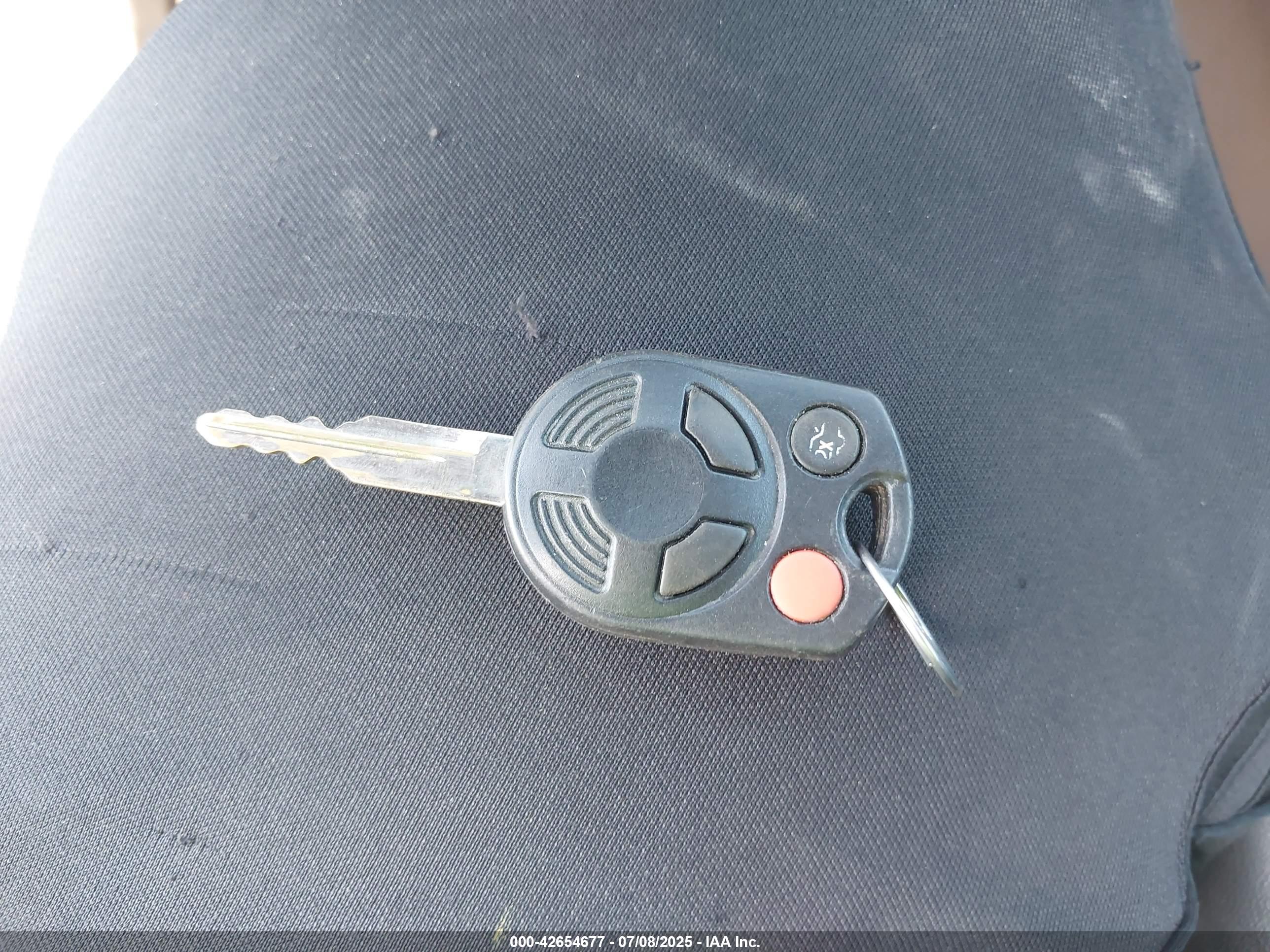 FORD ESCAPE image 11