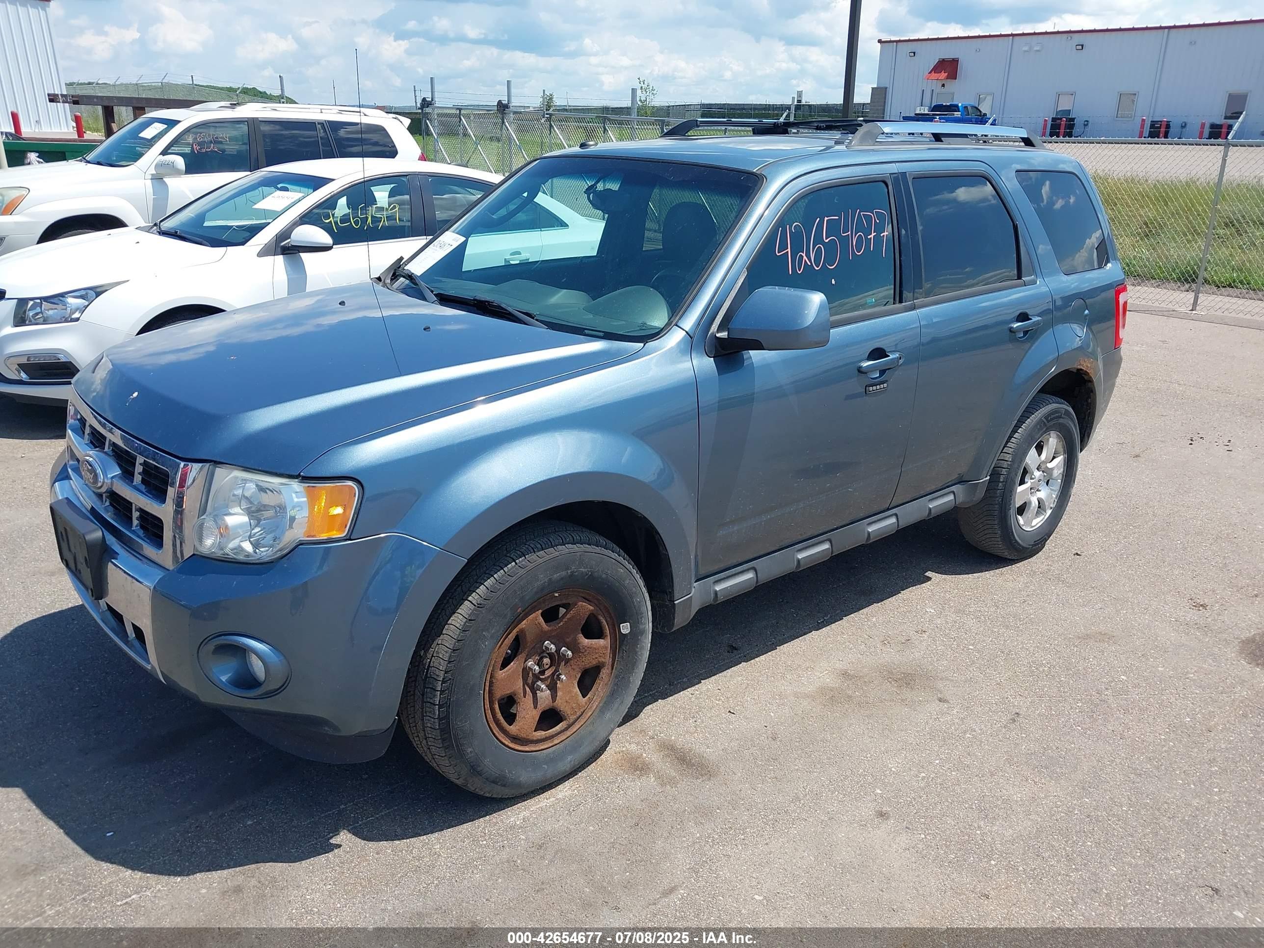 FORD ESCAPE image 2