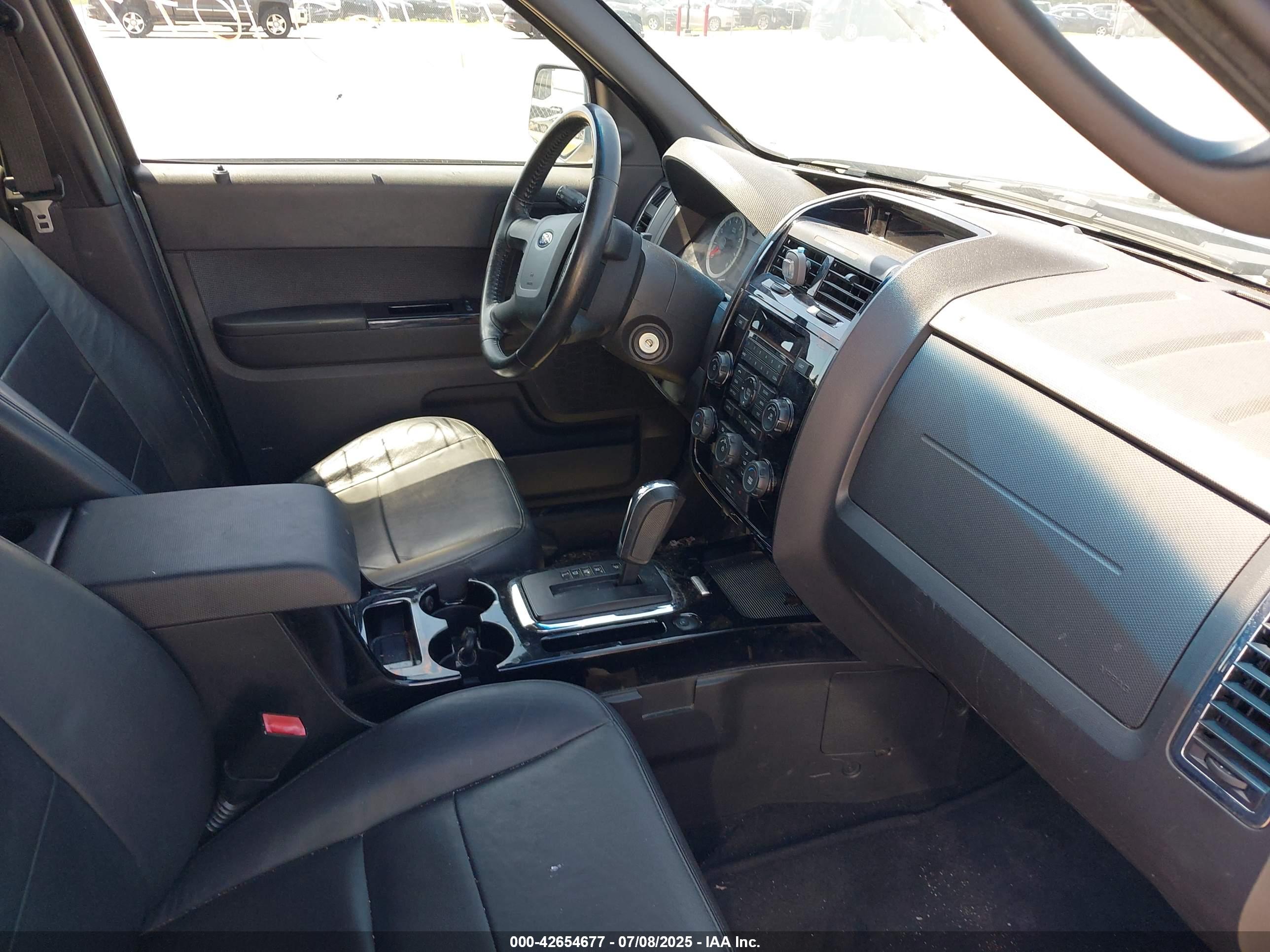 FORD ESCAPE image 5