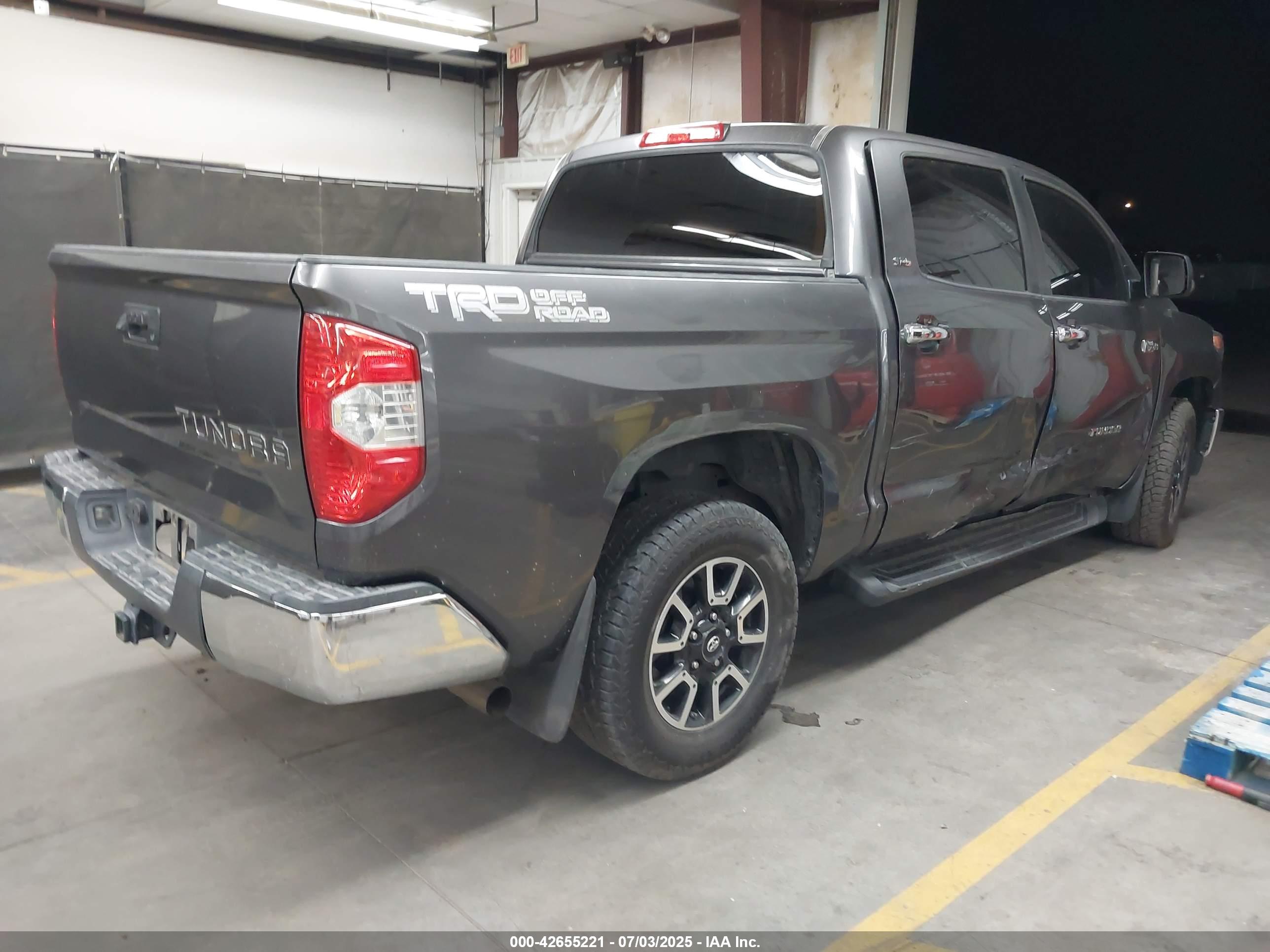 TOYOTA TUNDRA image 4