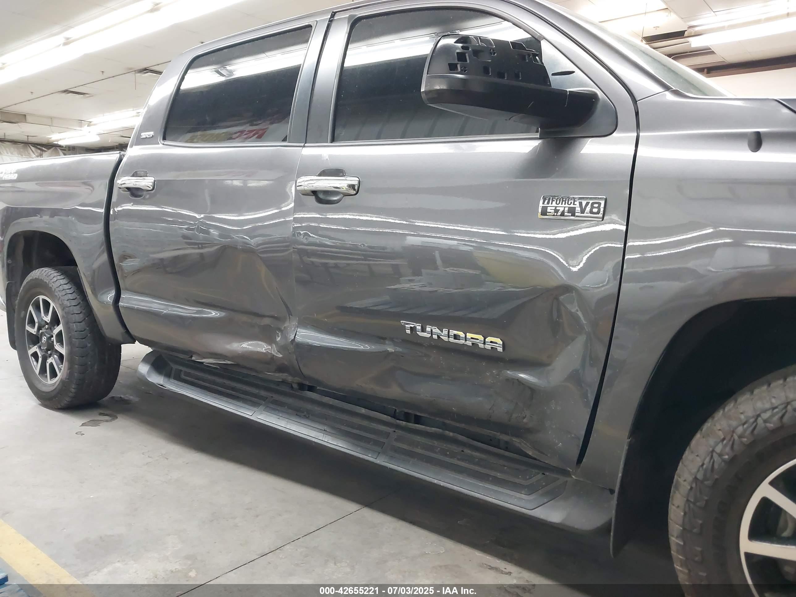 TOYOTA TUNDRA image 6