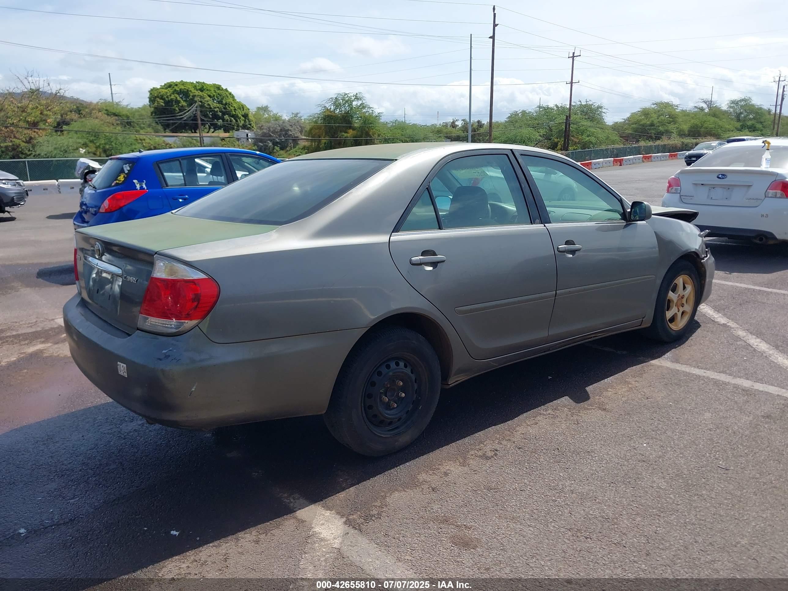TOYOTA CAMRY image 4