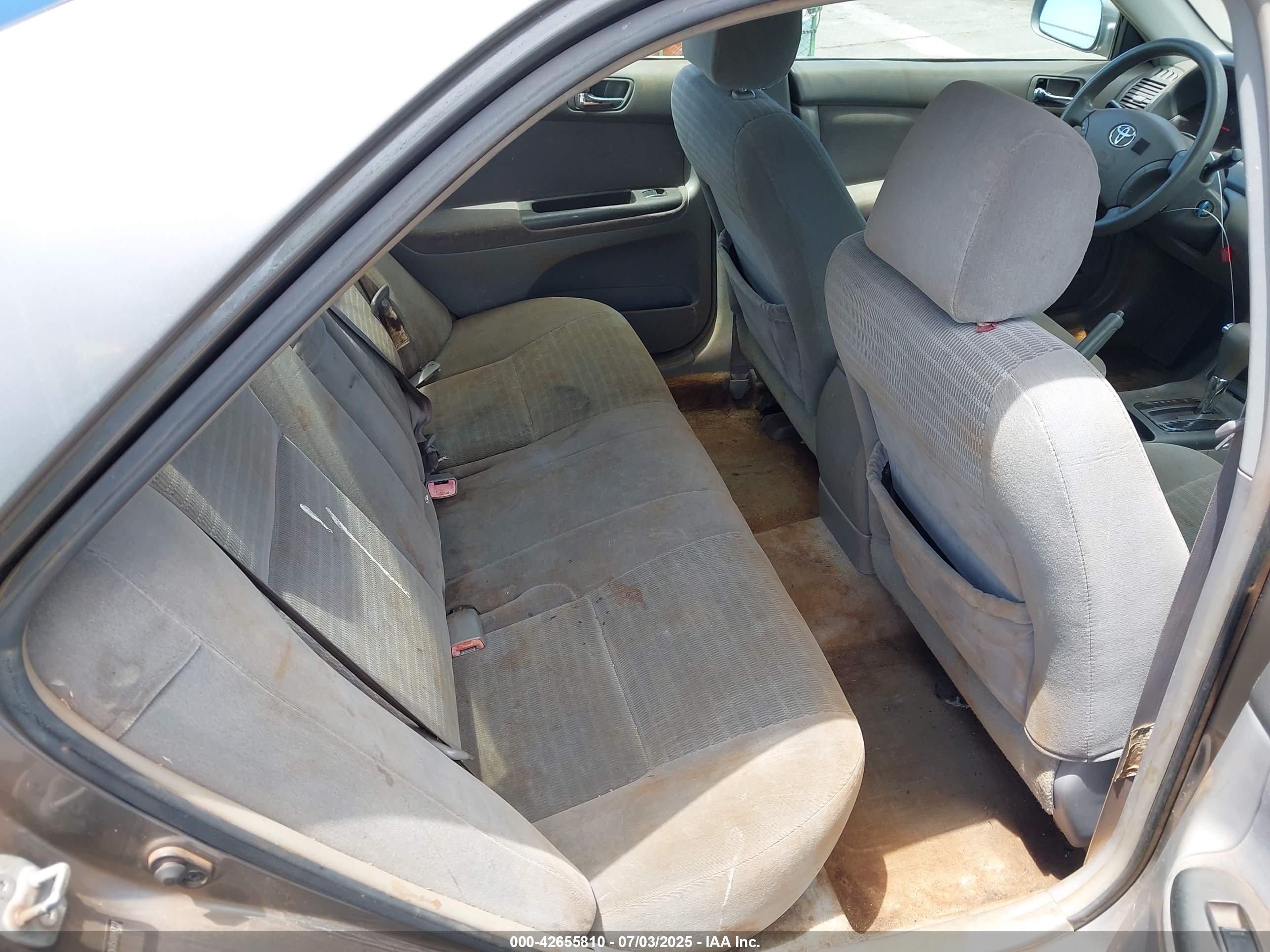 TOYOTA CAMRY image 8