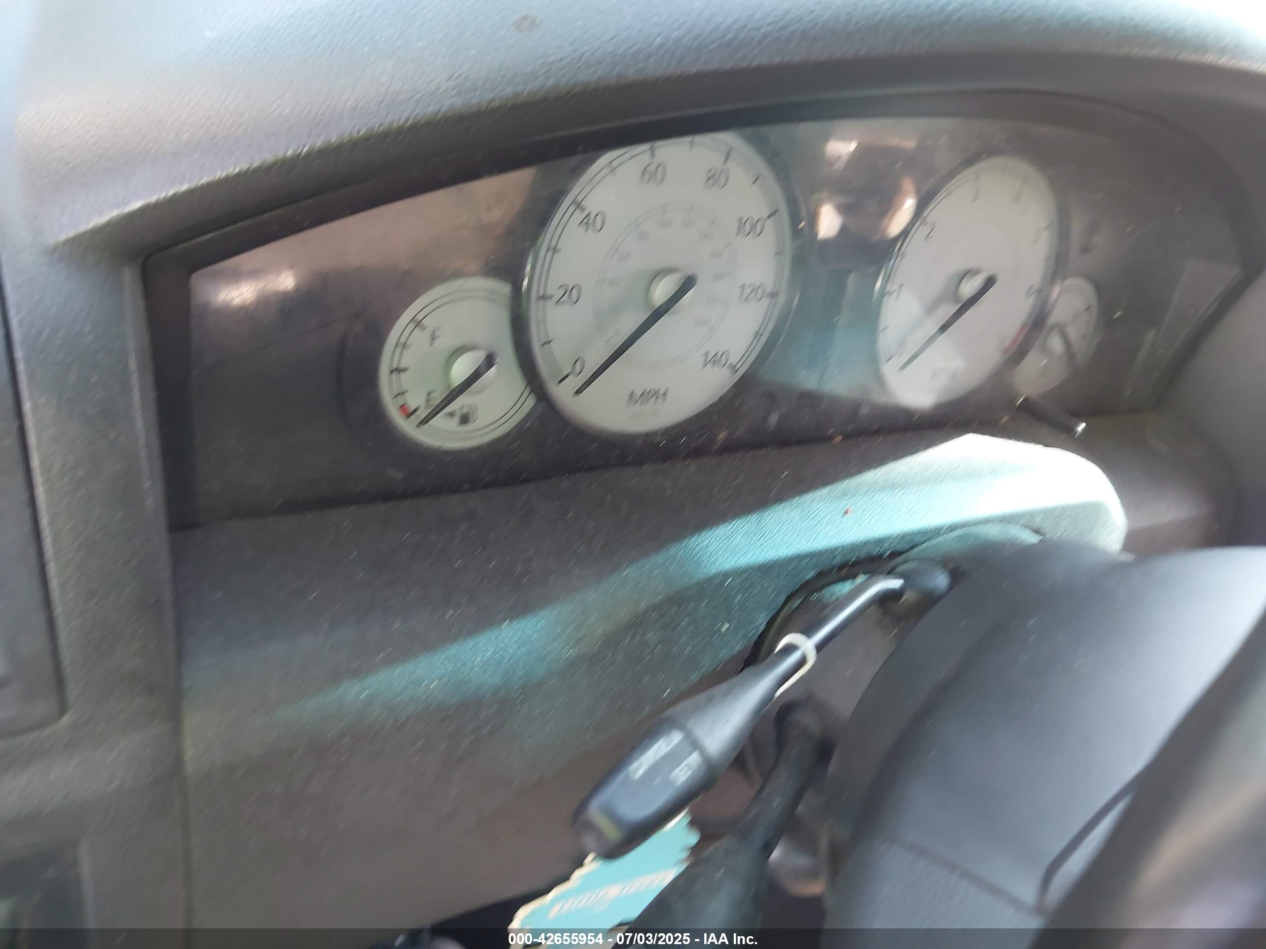 CHRYSLER 300 image 7