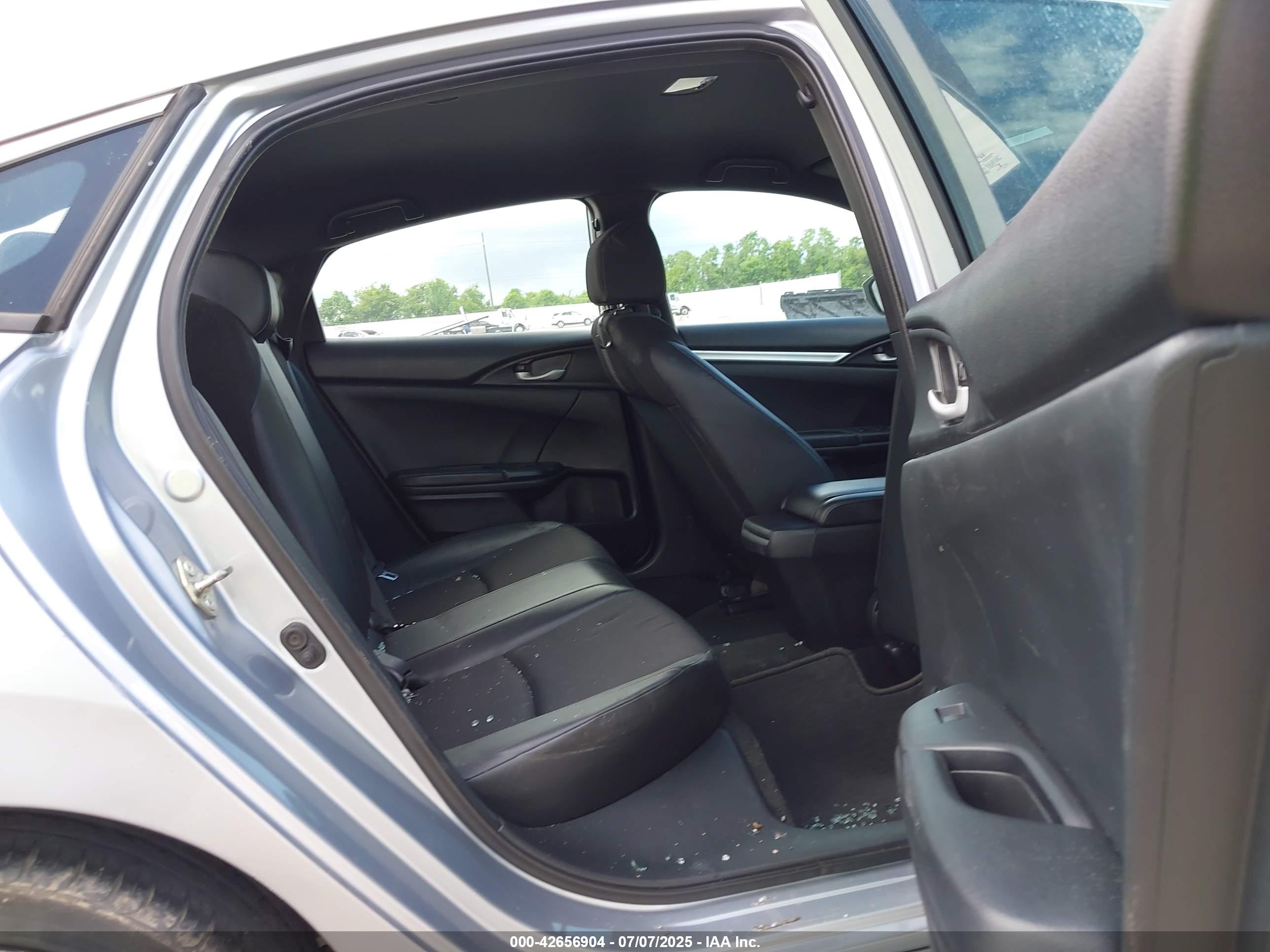 HONDA CIVIC image 8