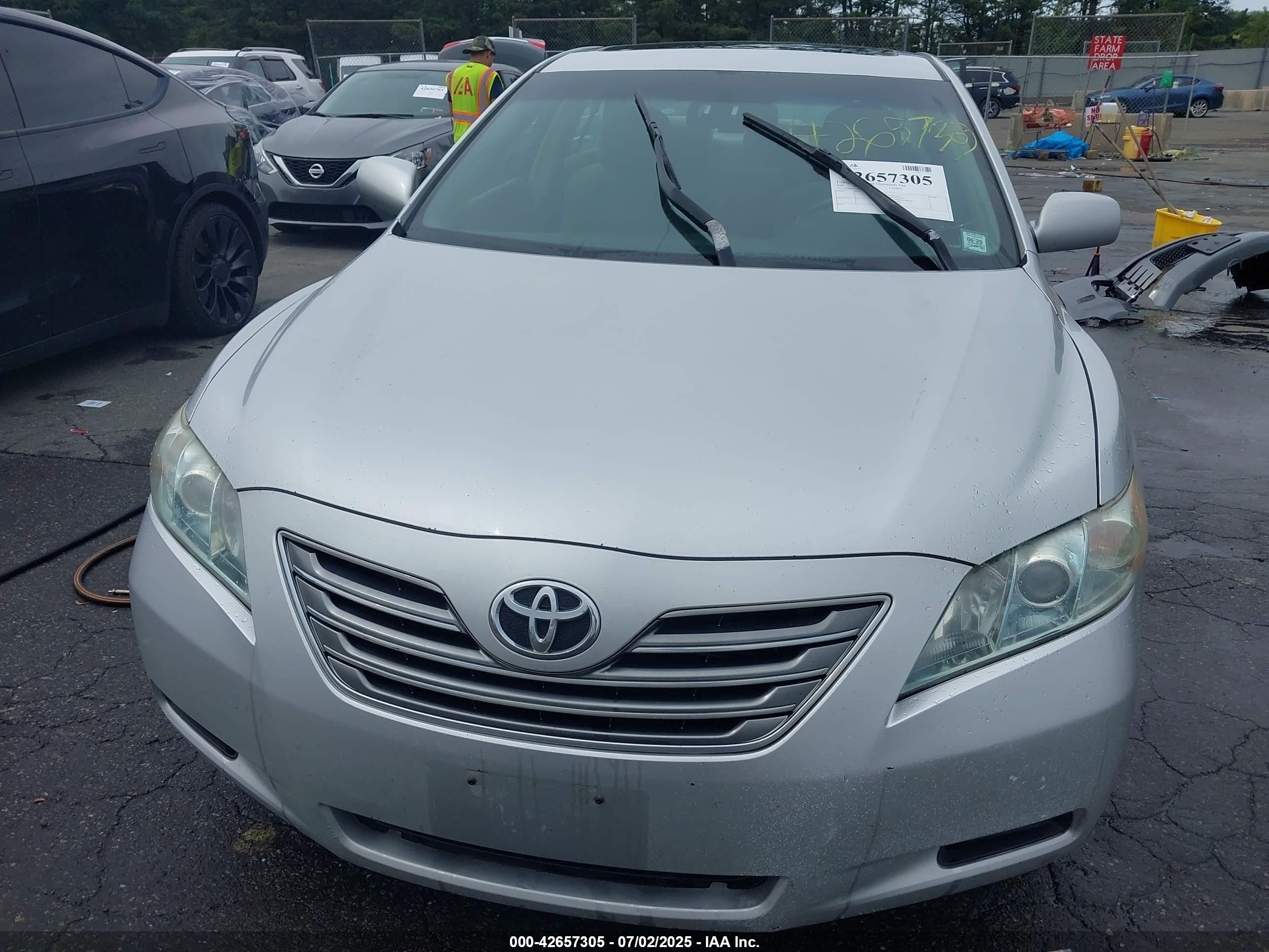 TOYOTA CAMRY image 6