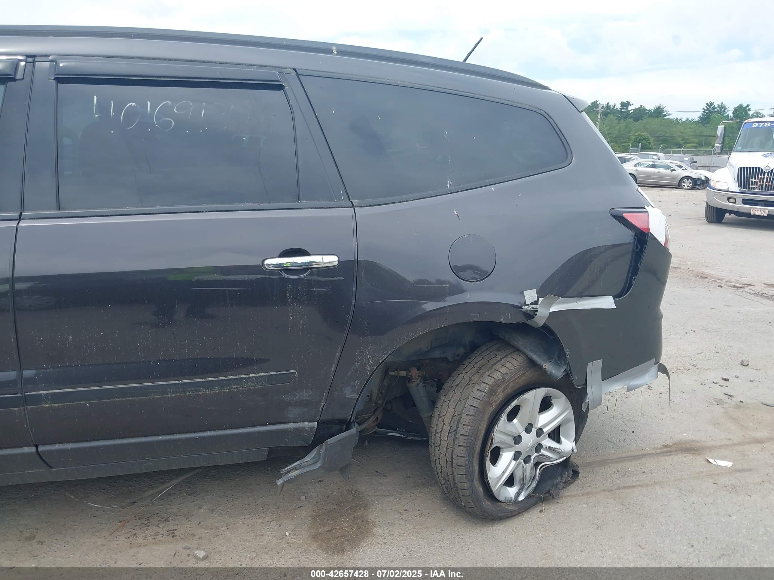 CHEVROLET TRAVERSE image 6
