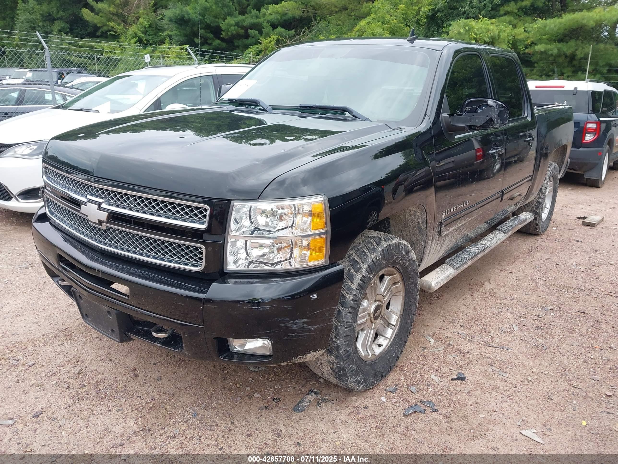 CHEVROLET SILVERADO image 2