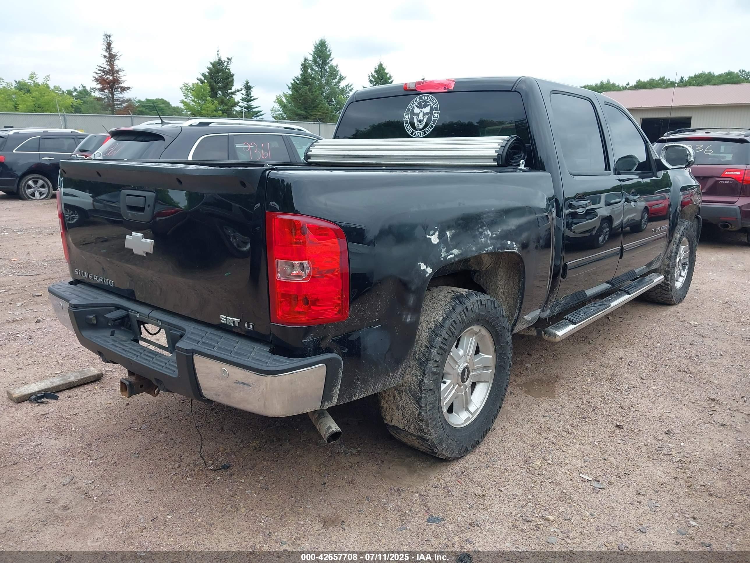 CHEVROLET SILVERADO image 4