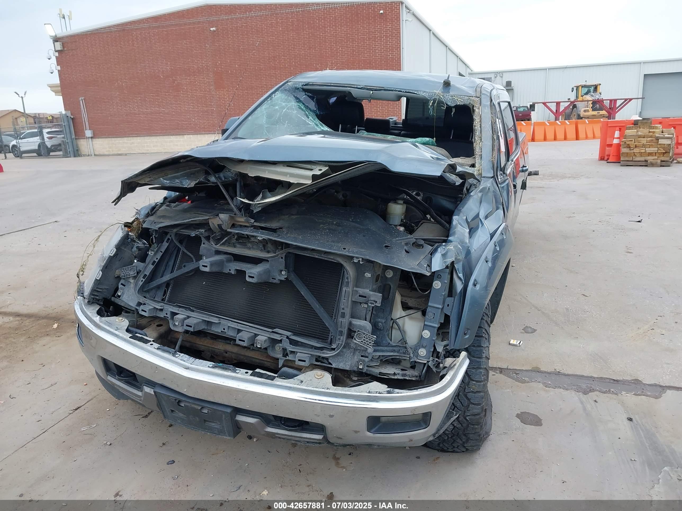 CHEVROLET SILVERADO image 6