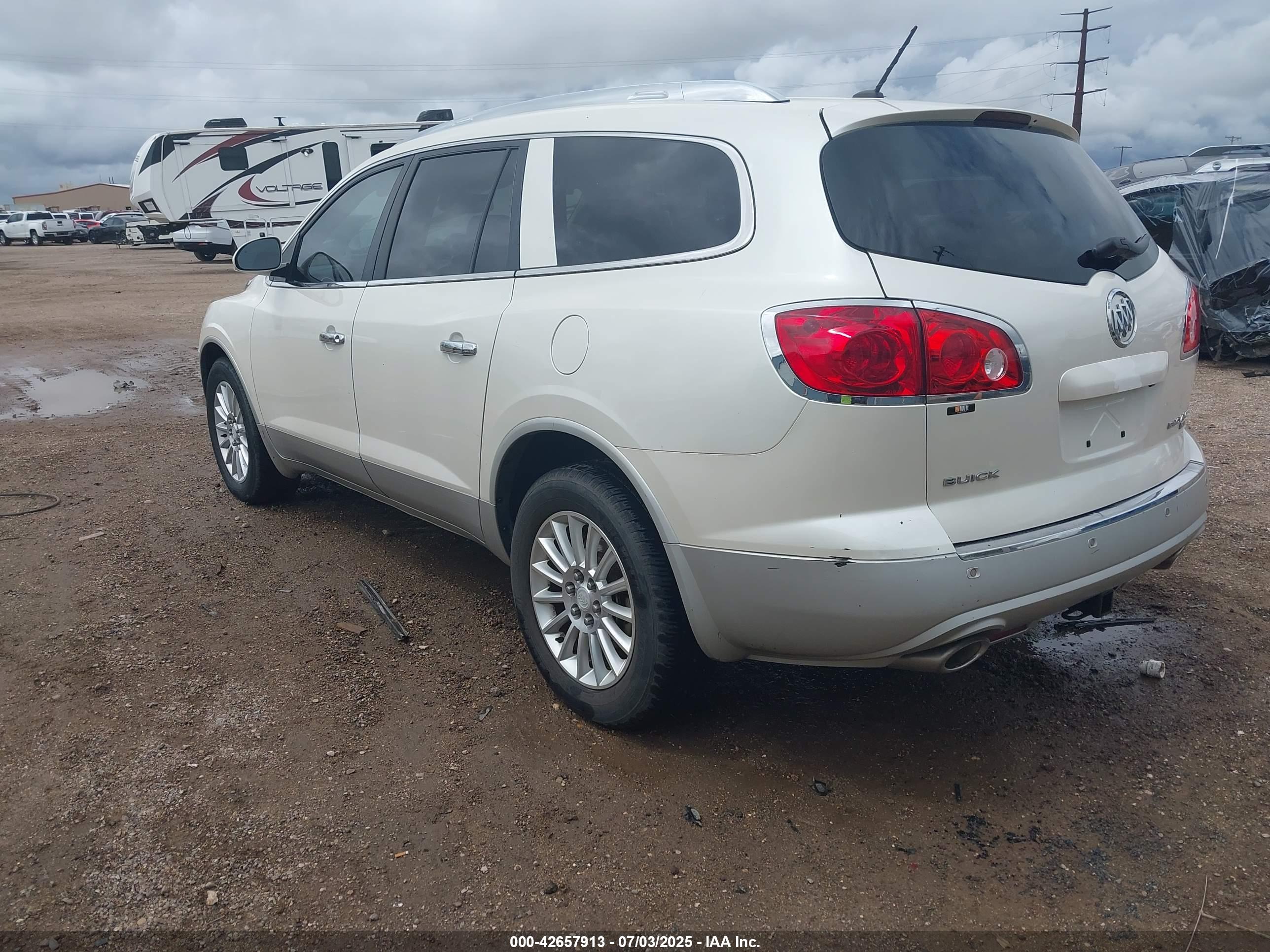 BUICK ENCLAVE image 3