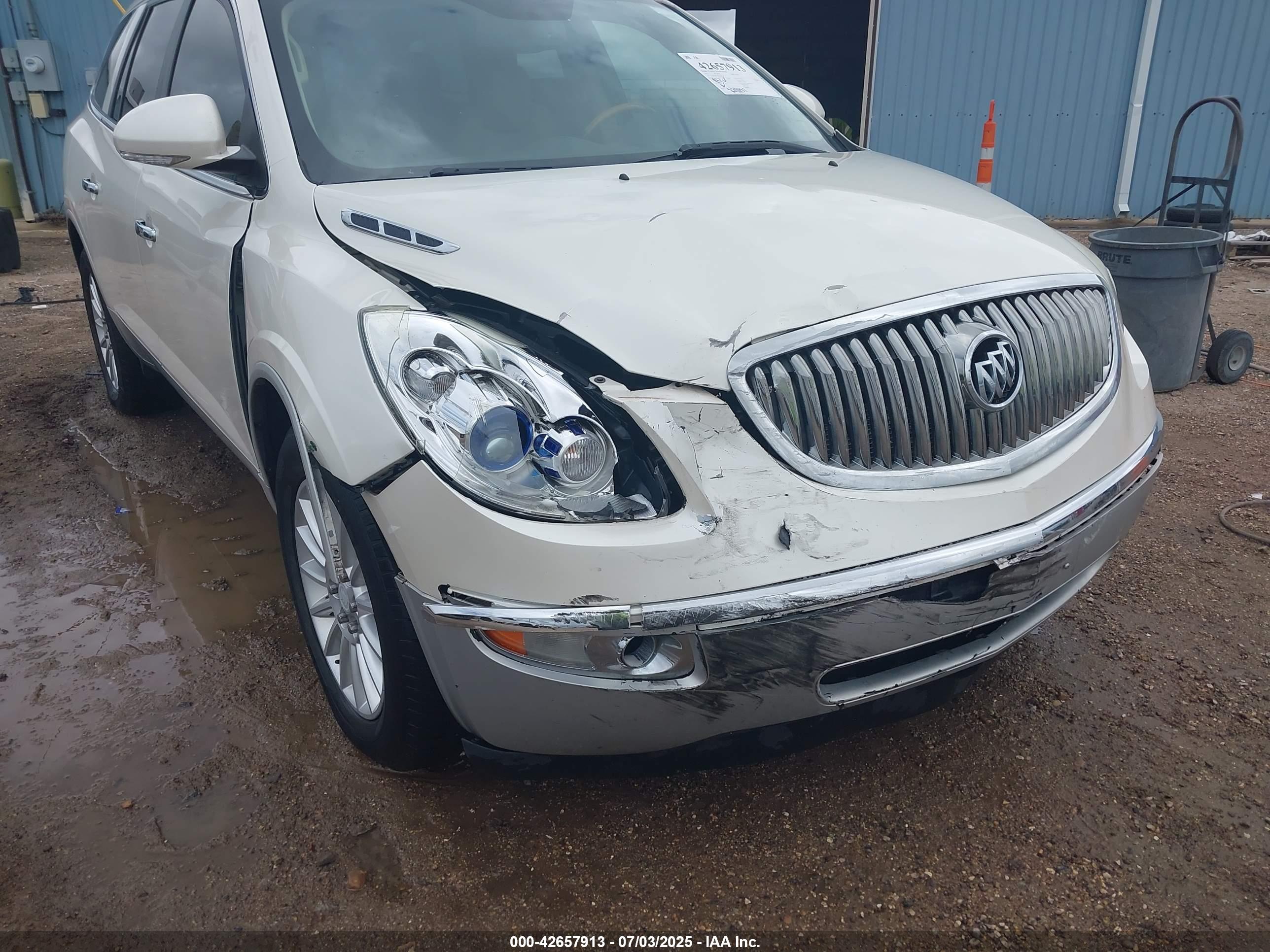 BUICK ENCLAVE image 6