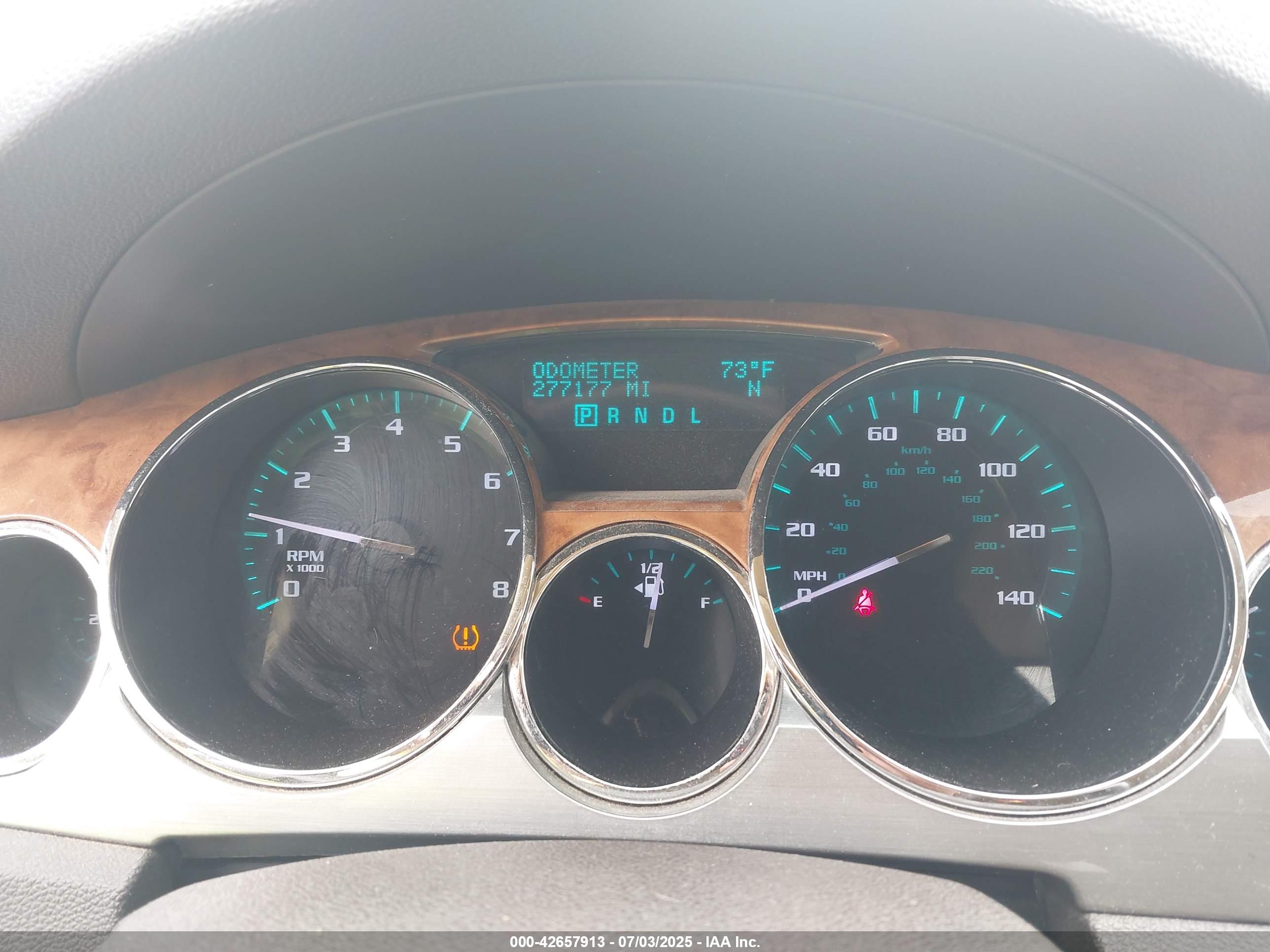 BUICK ENCLAVE image 7