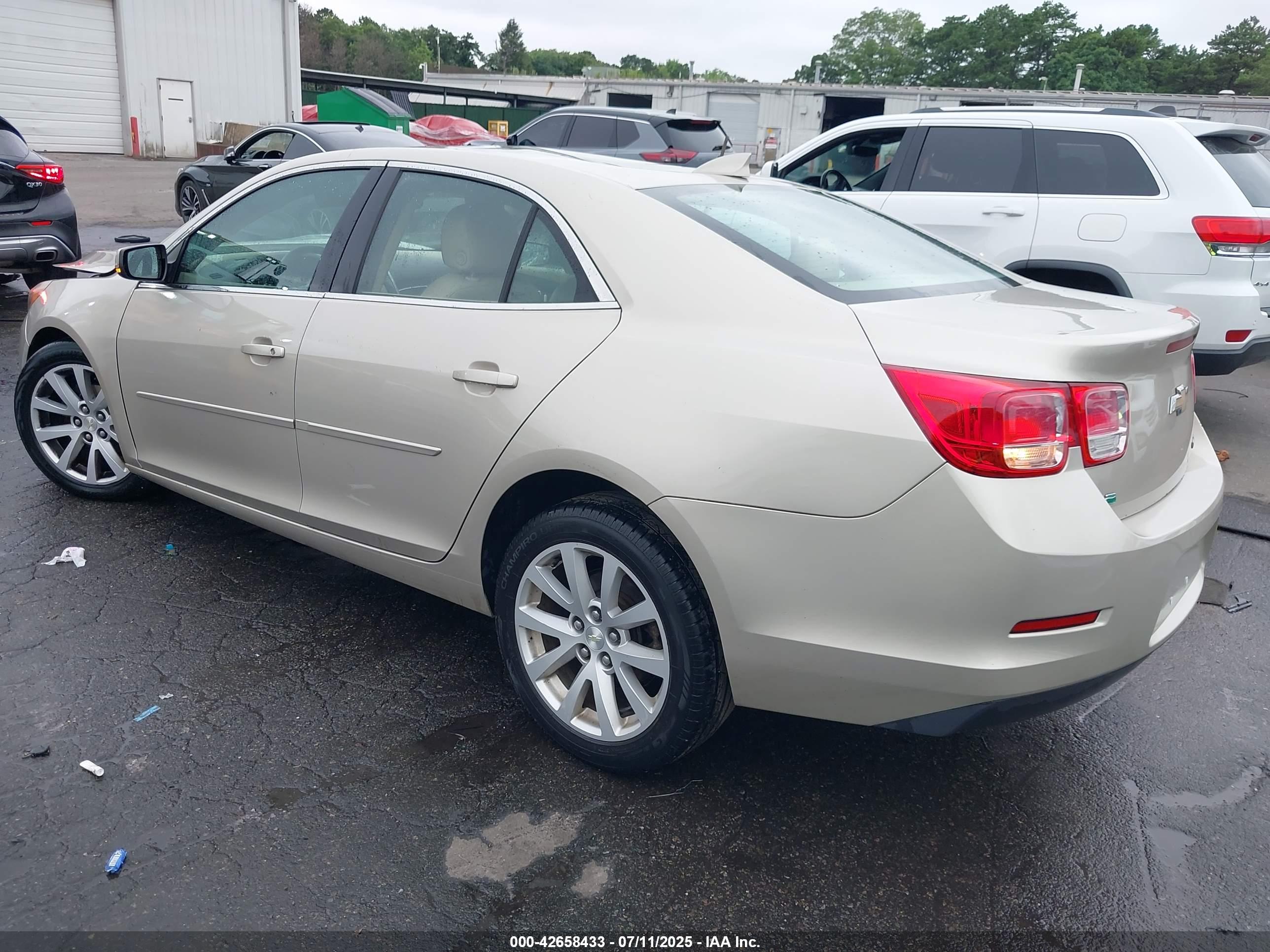 CHEVROLET MALIBU image 3