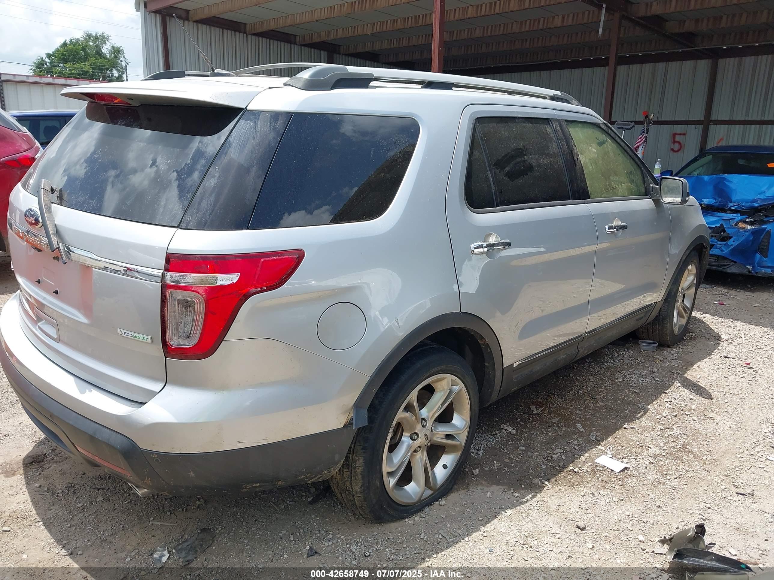 FORD EXPLORER image 4