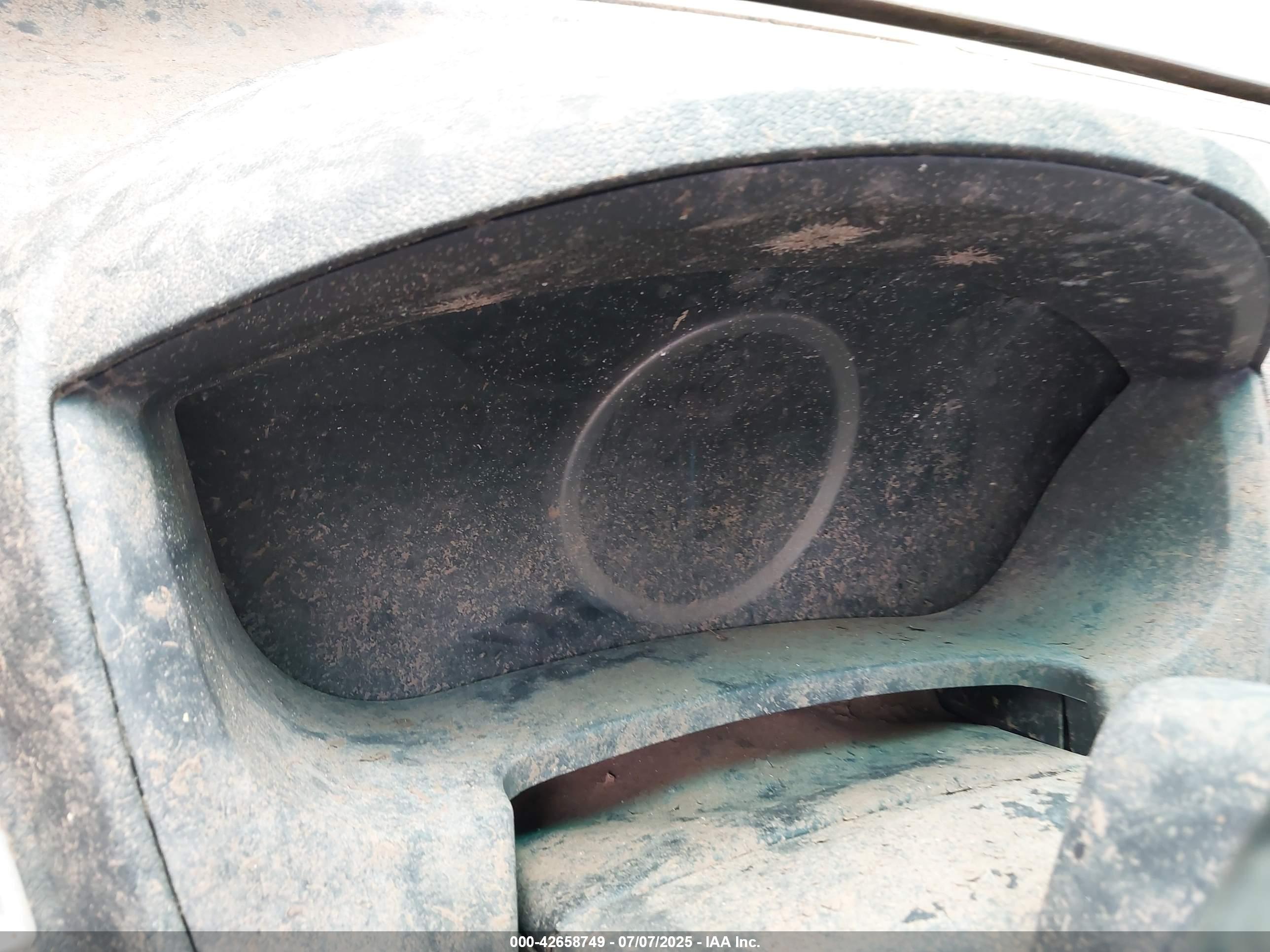 FORD EXPLORER image 7