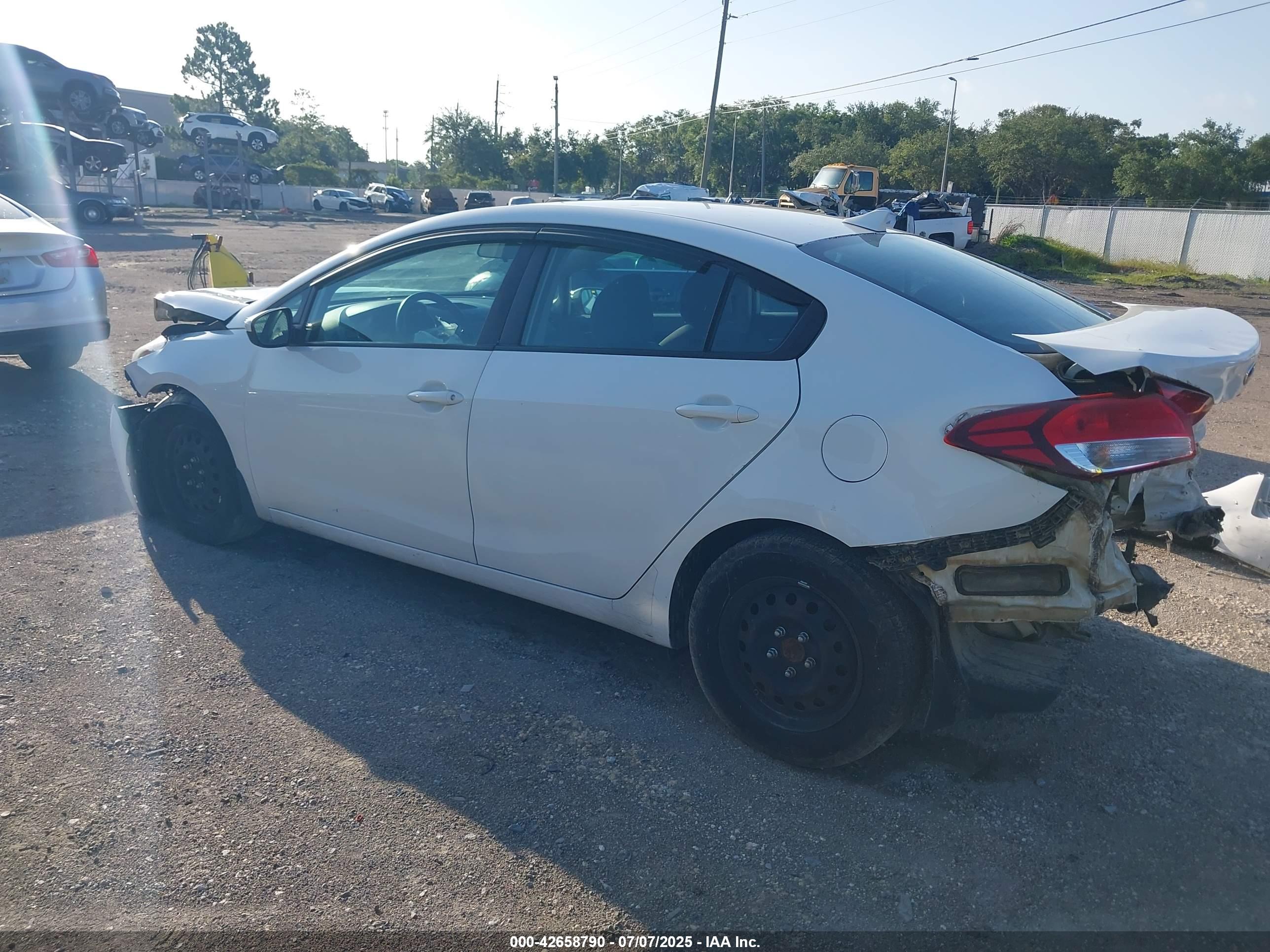 KIA FORTE image 3