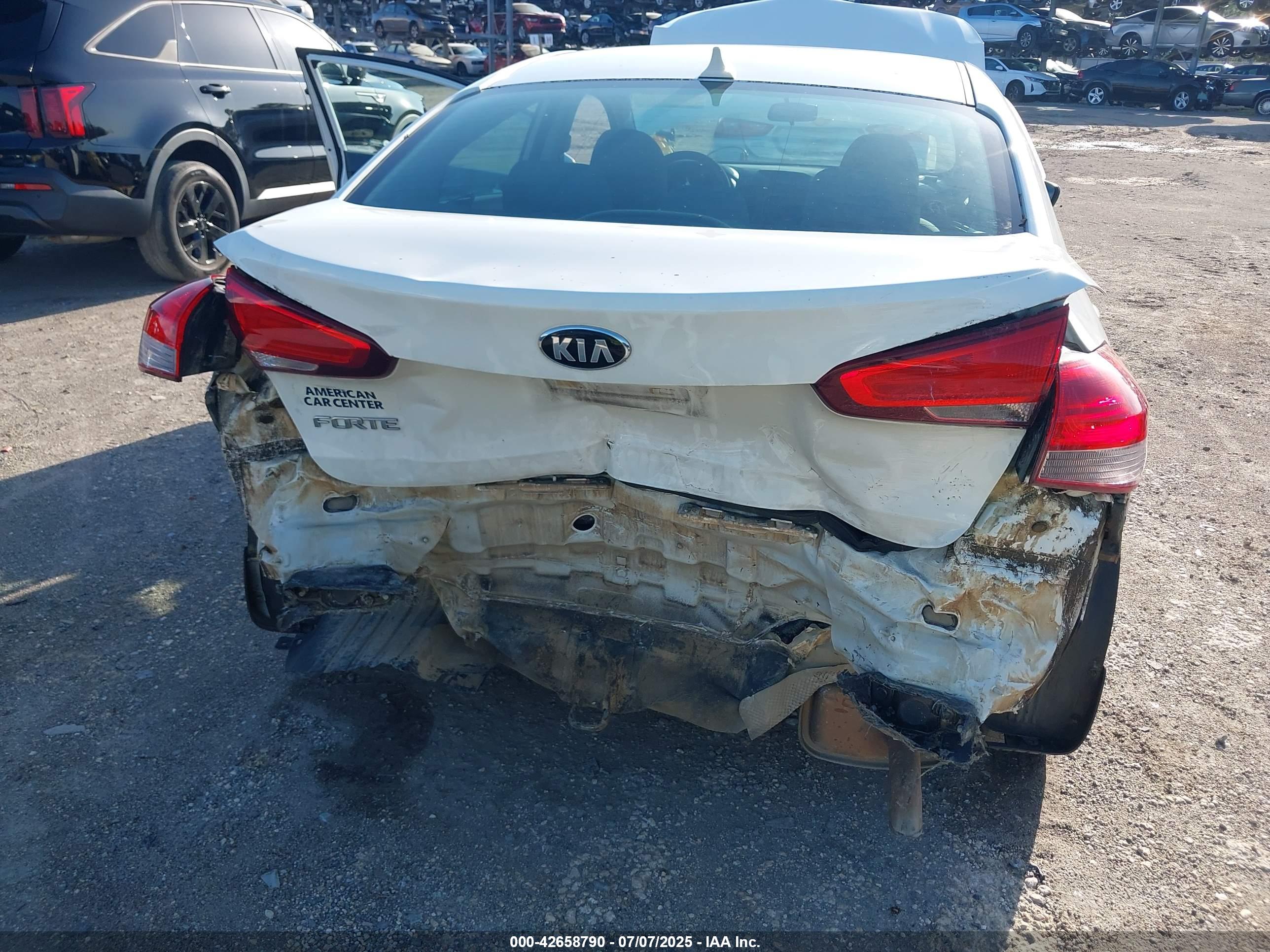 KIA FORTE image 6