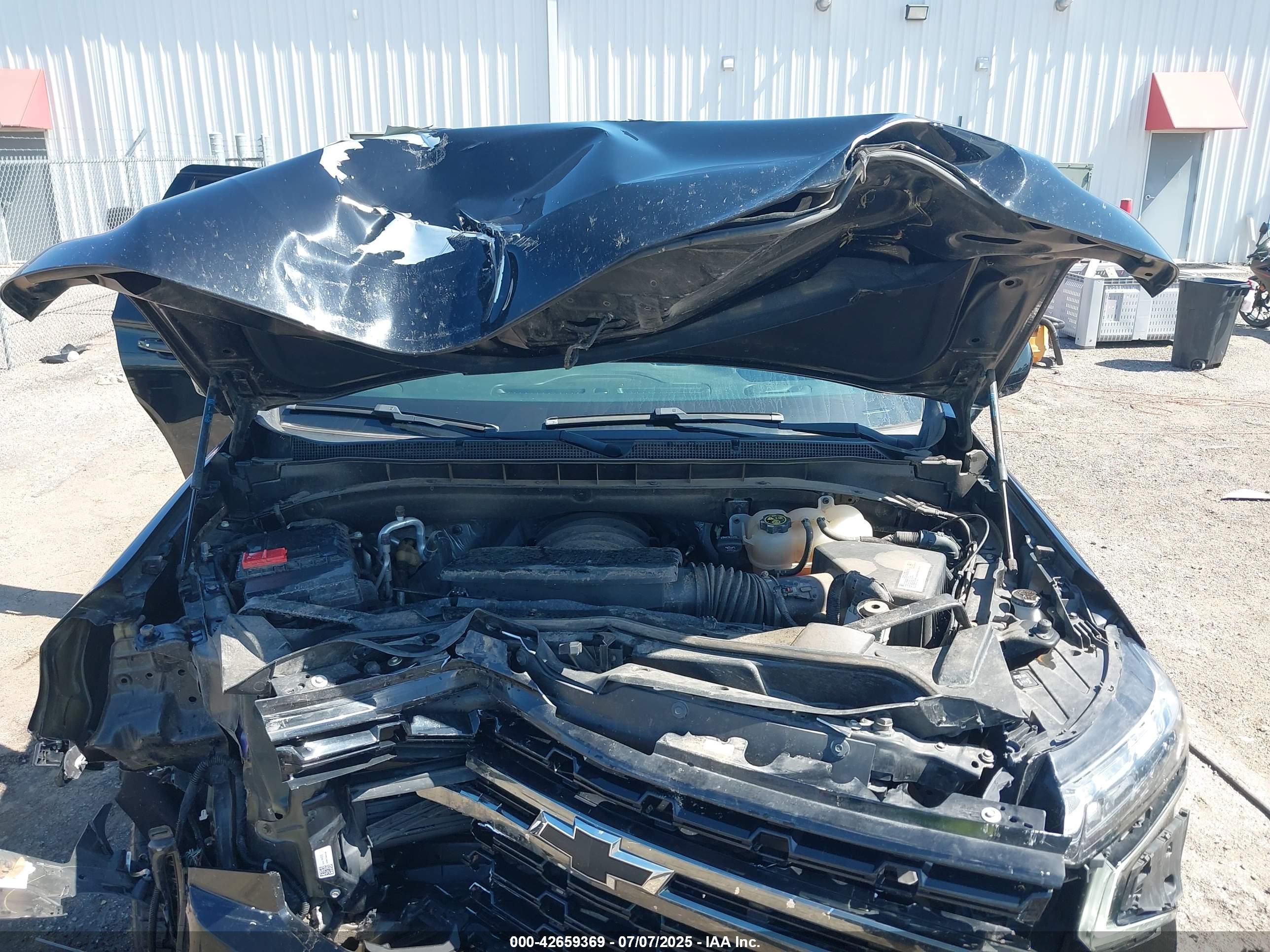 CHEVROLET TAHOE image 10