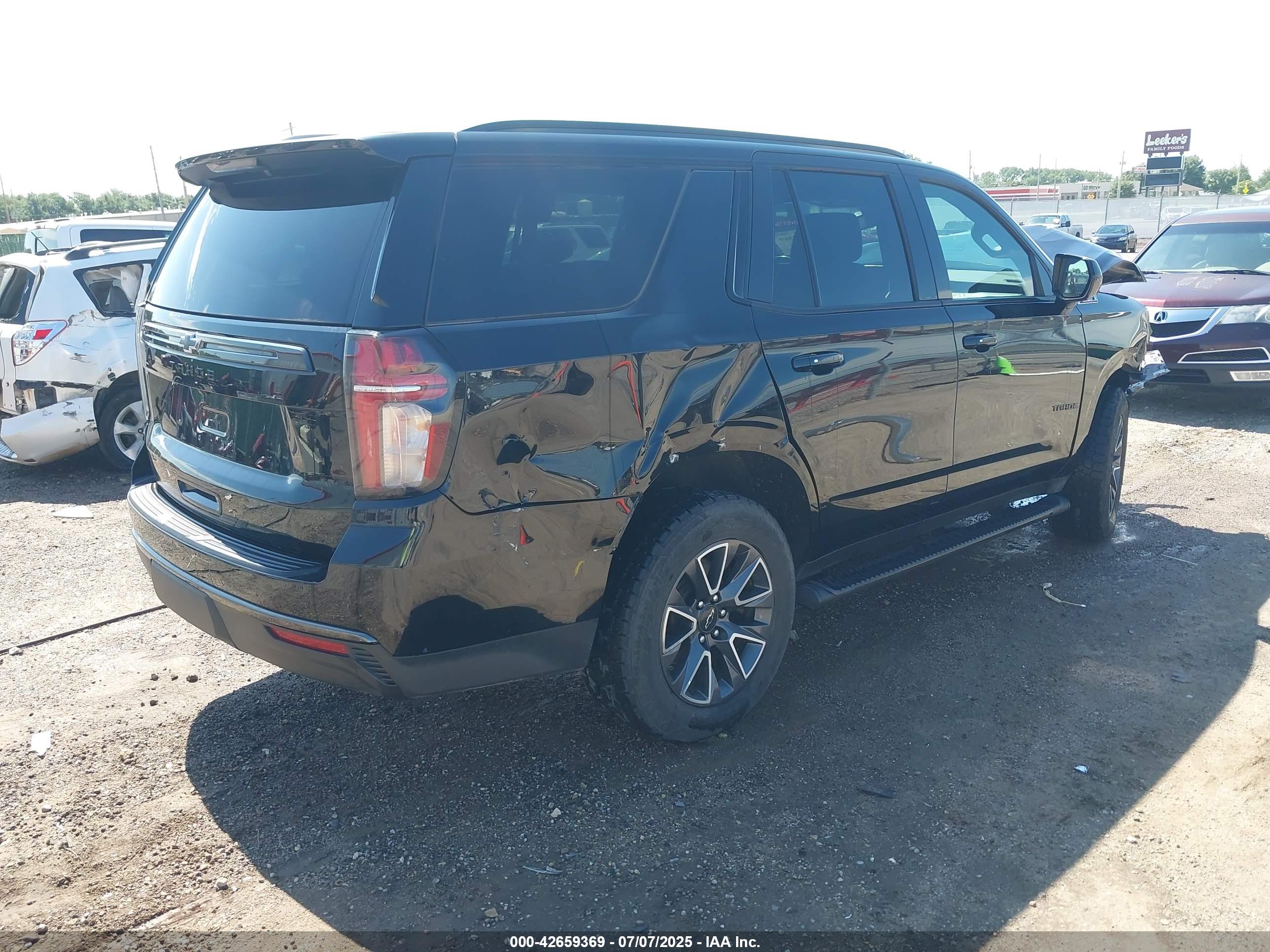 CHEVROLET TAHOE image 4