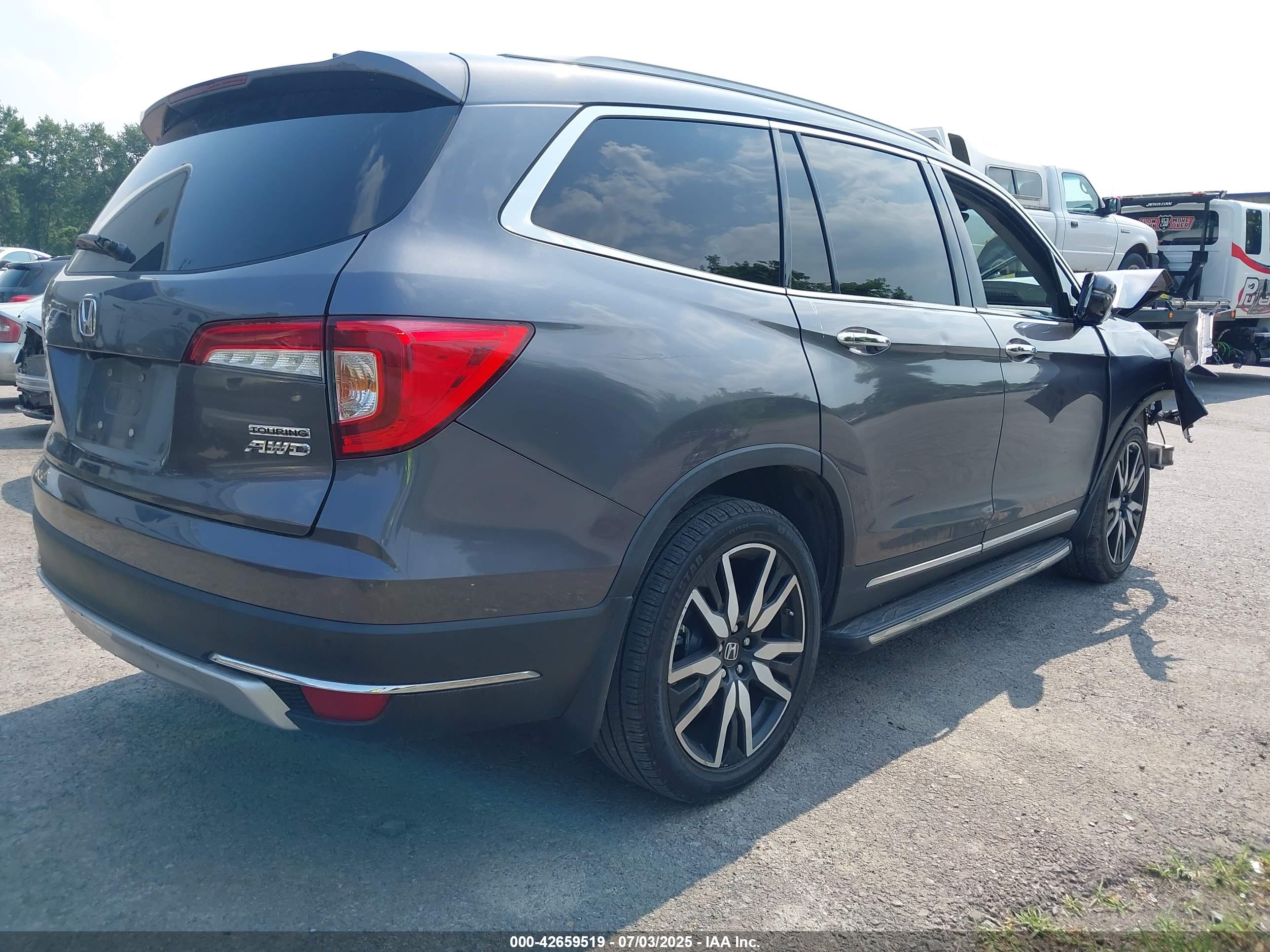 HONDA PILOT image 4