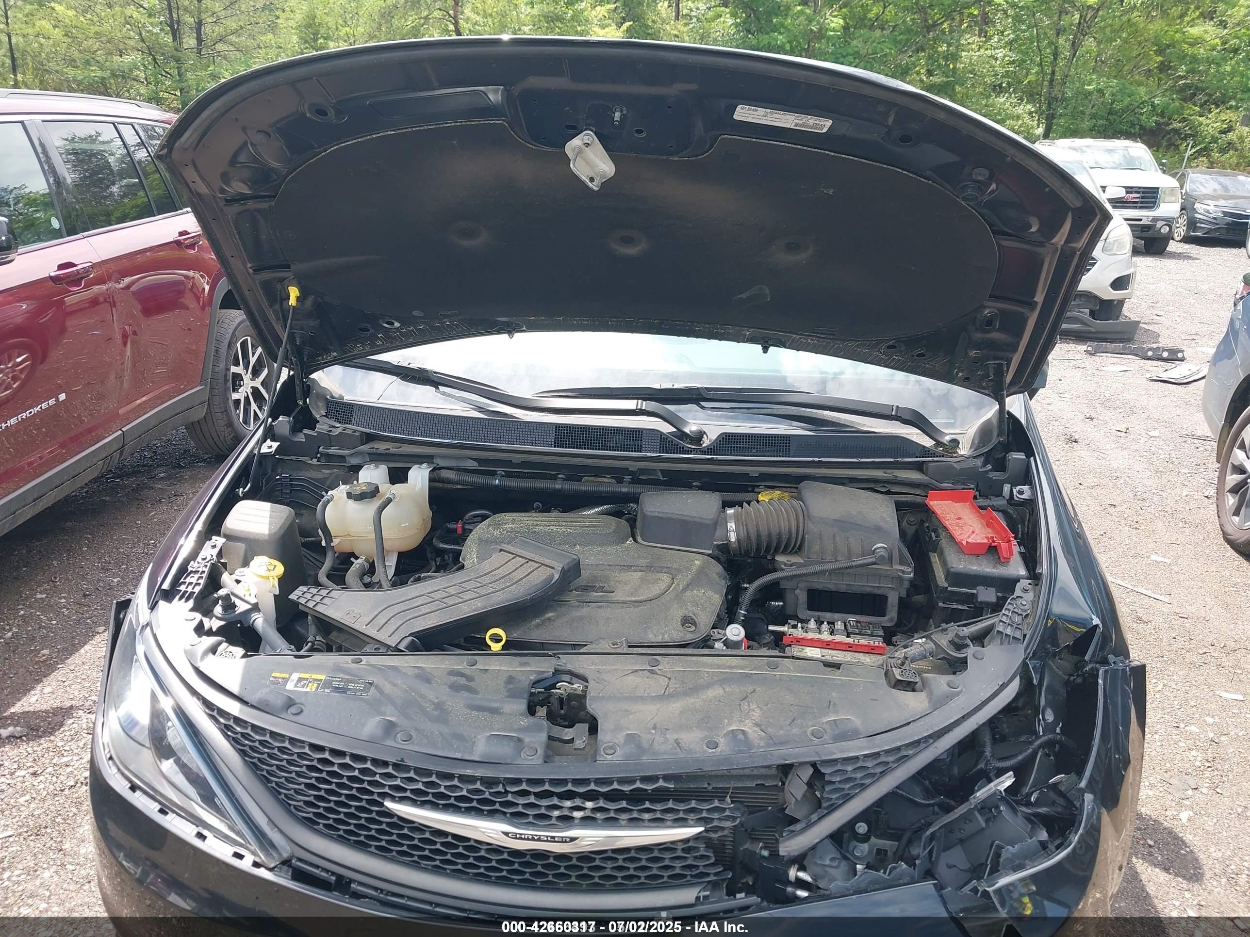 CHRYSLER VOYAGER image 10