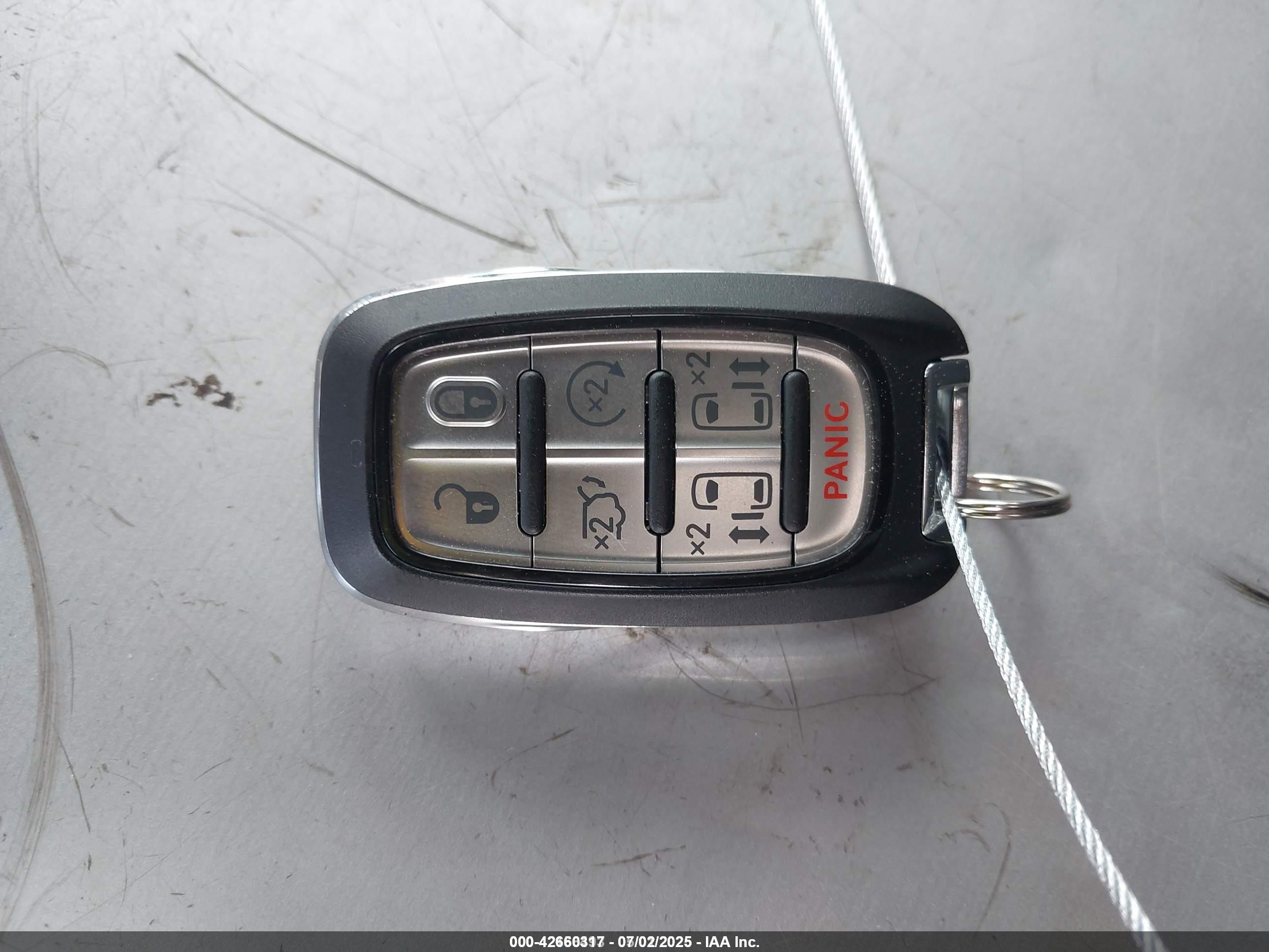 CHRYSLER VOYAGER image 11