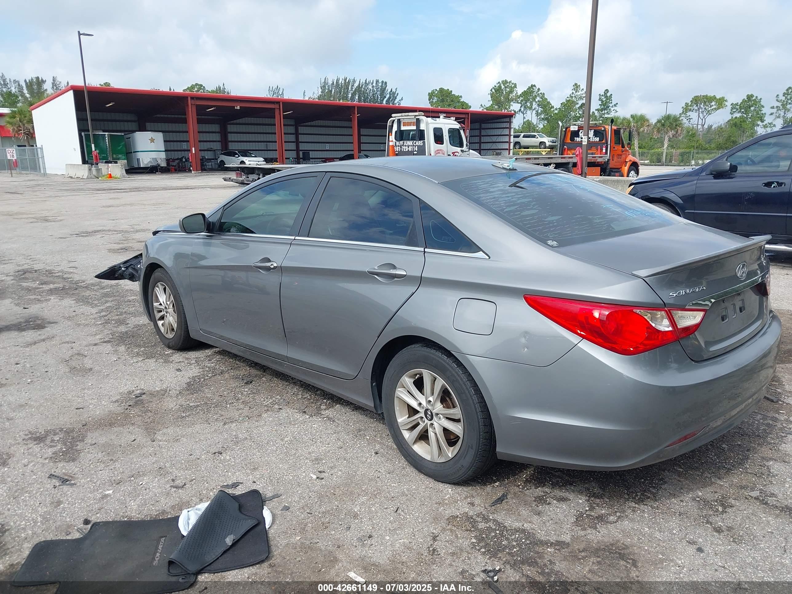 HYUNDAI SONATA image 3