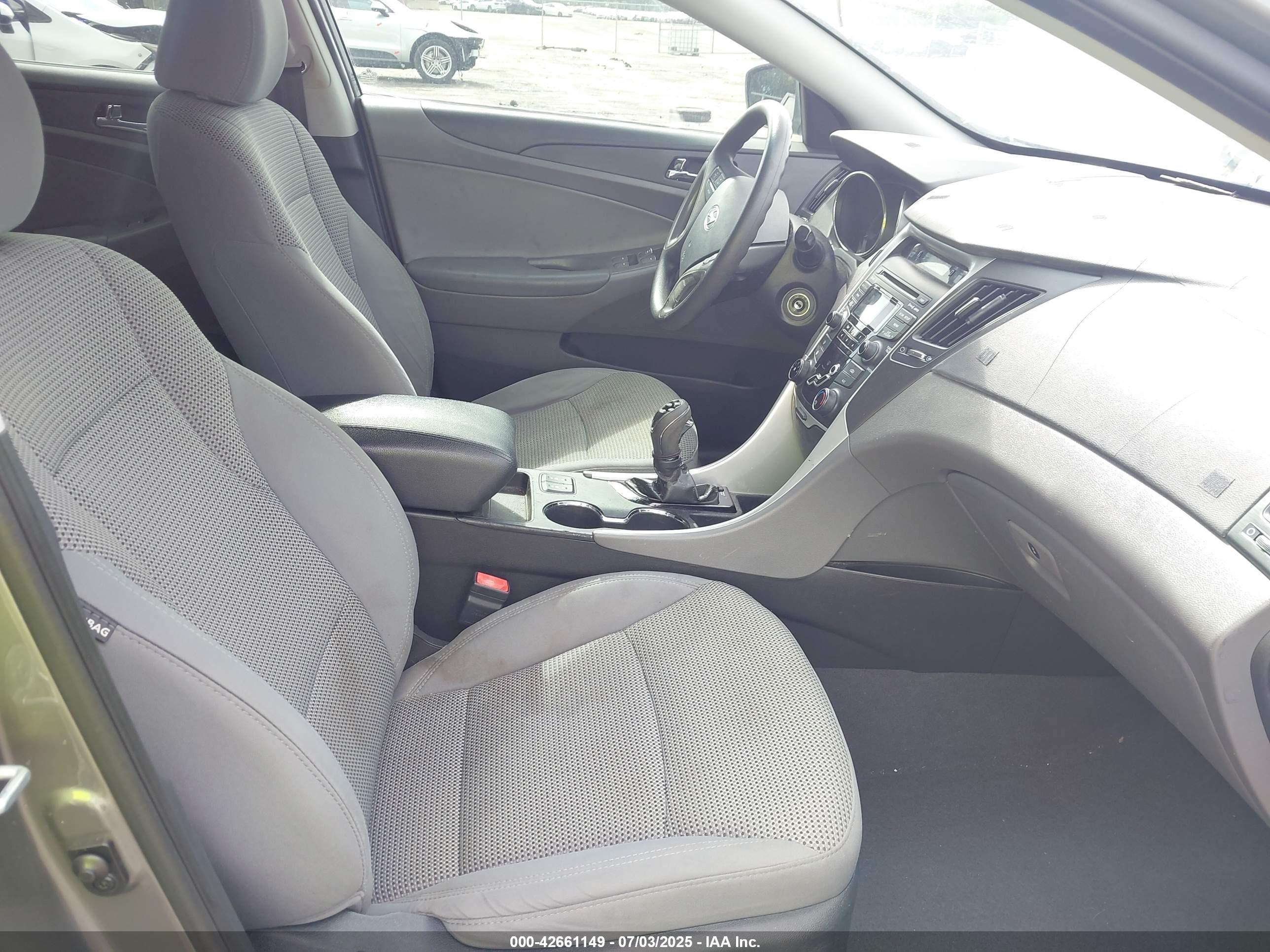 HYUNDAI SONATA image 5