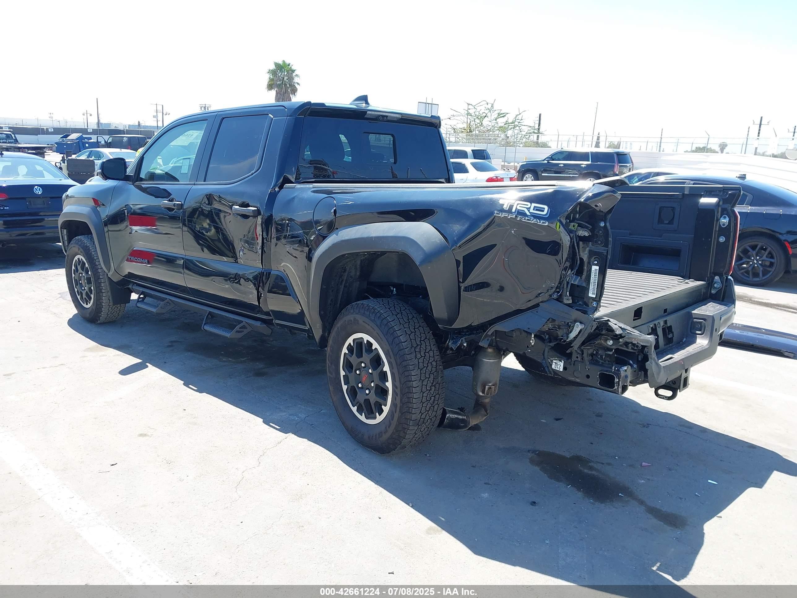 TOYOTA TACOMA image 3