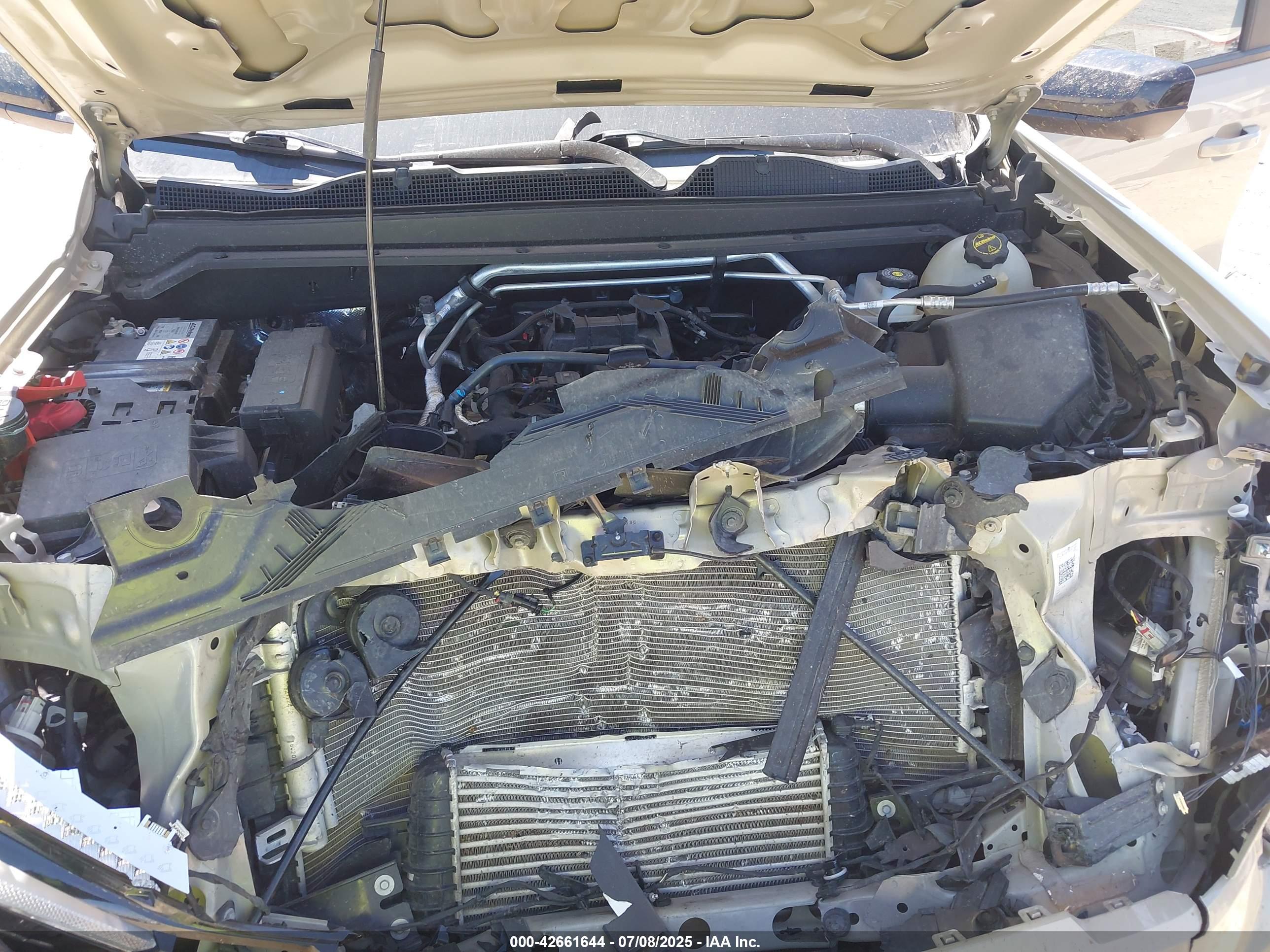 CHEVROLET COLORADO image 10