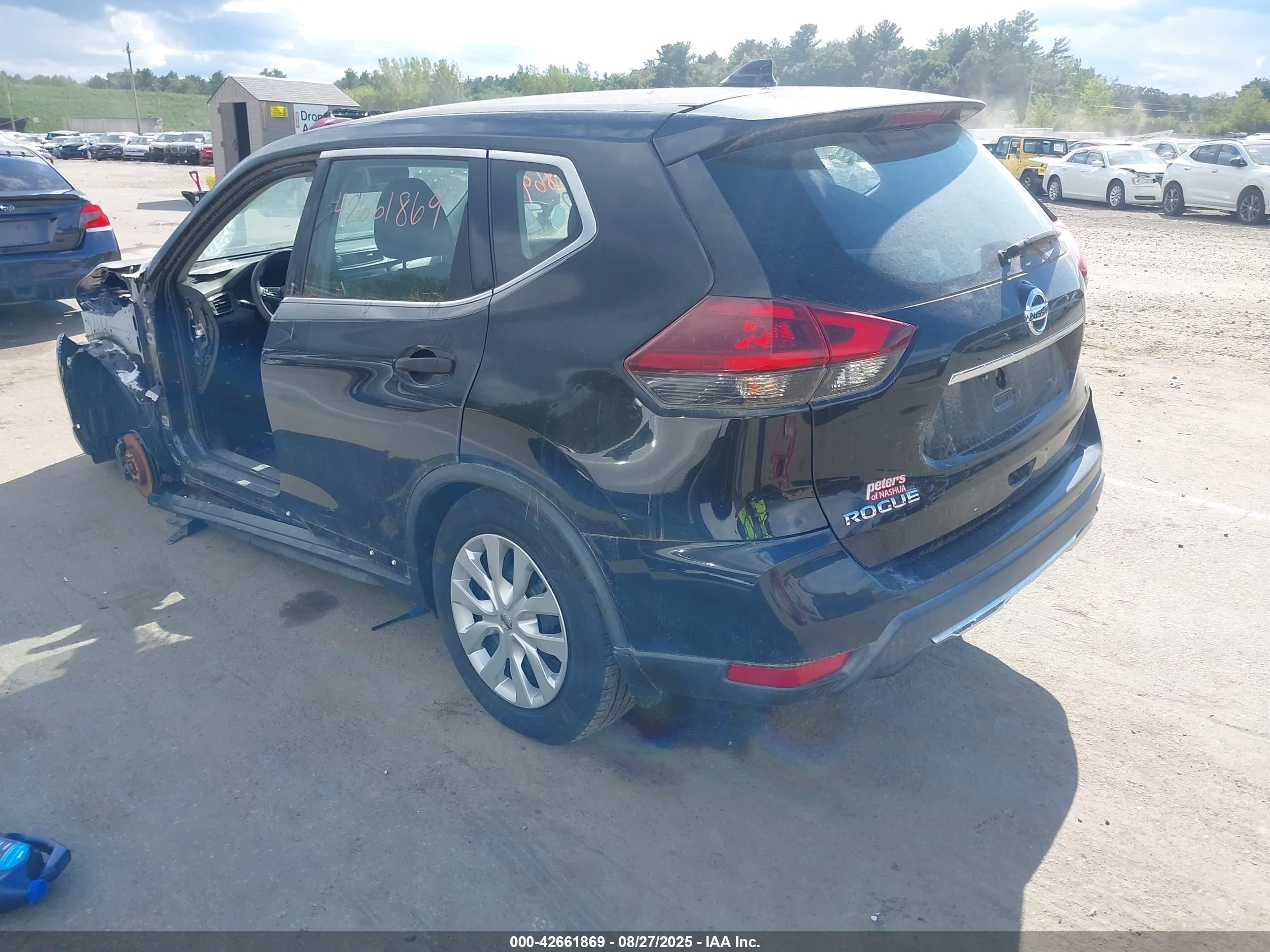 NISSAN ROGUE image 3