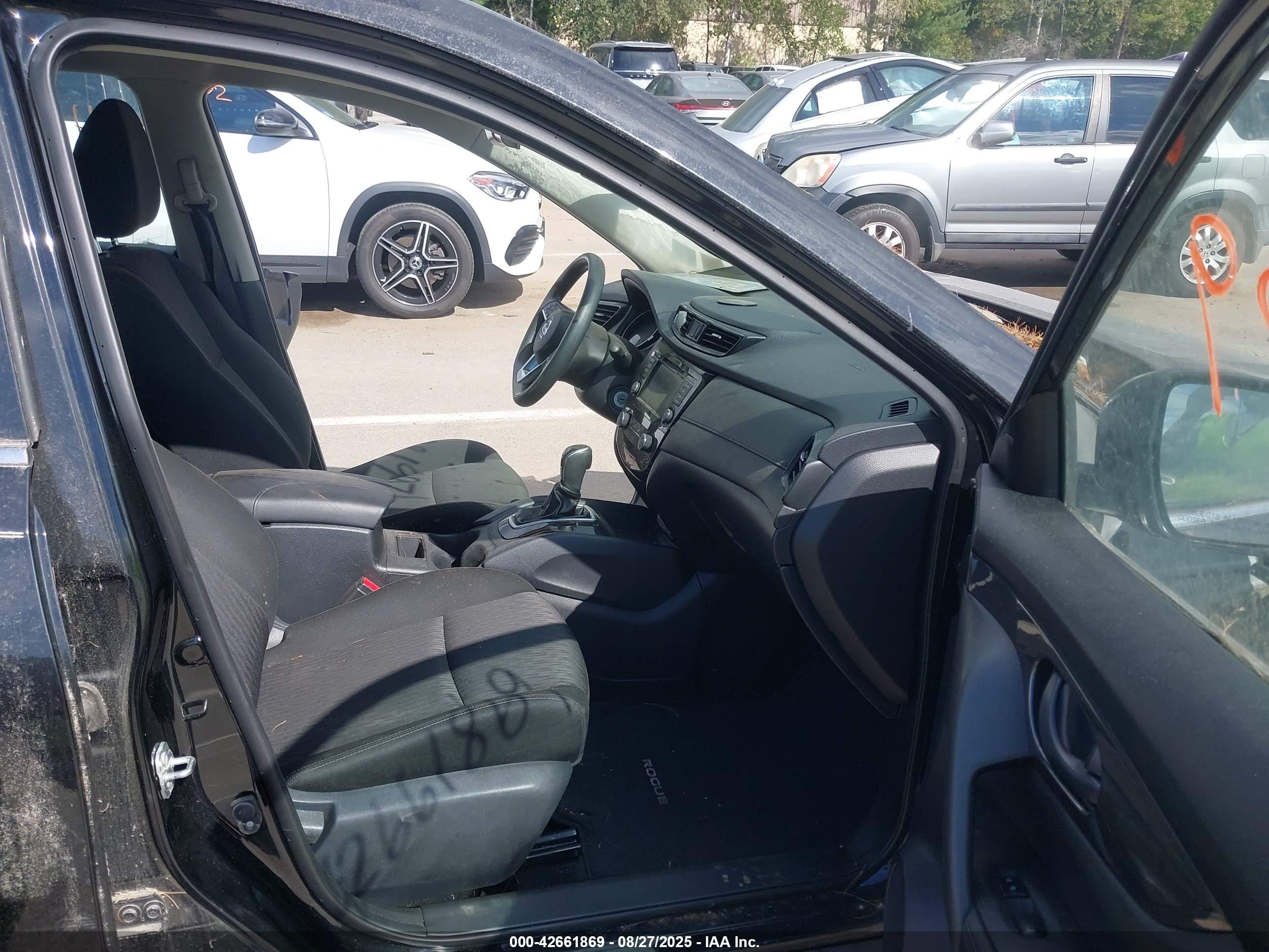 NISSAN ROGUE image 5