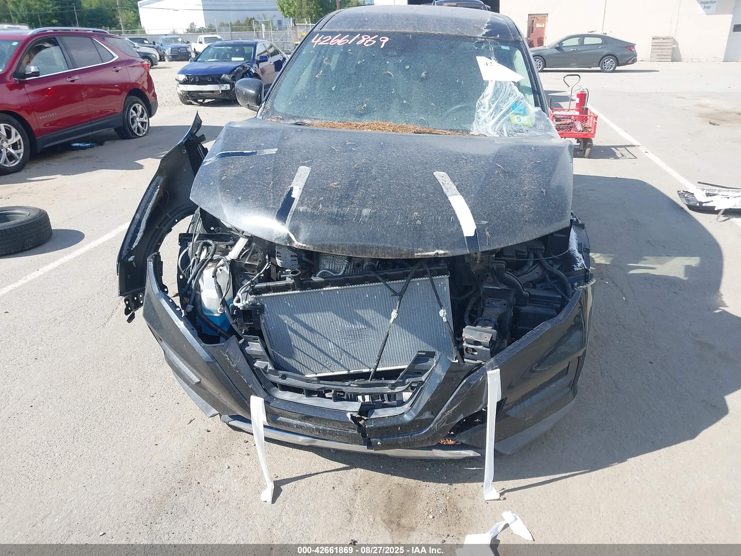NISSAN ROGUE image 6