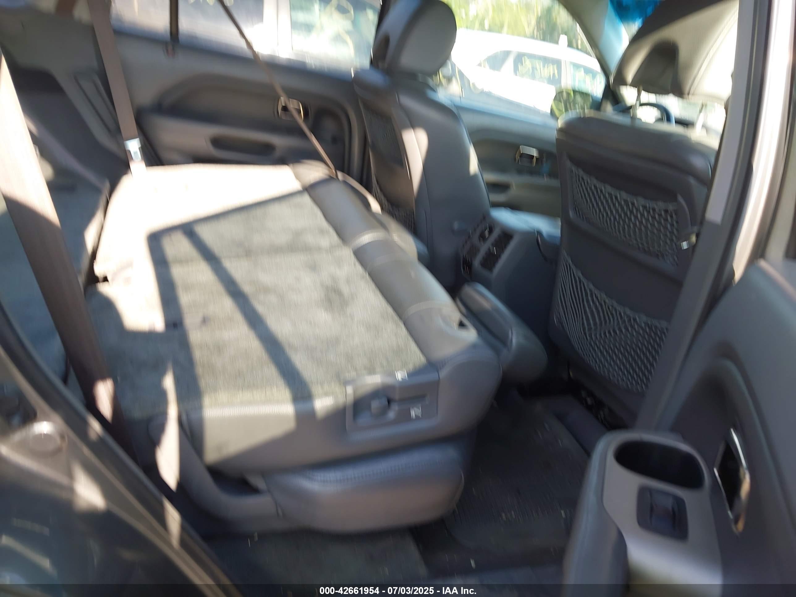 HONDA PILOT image 8