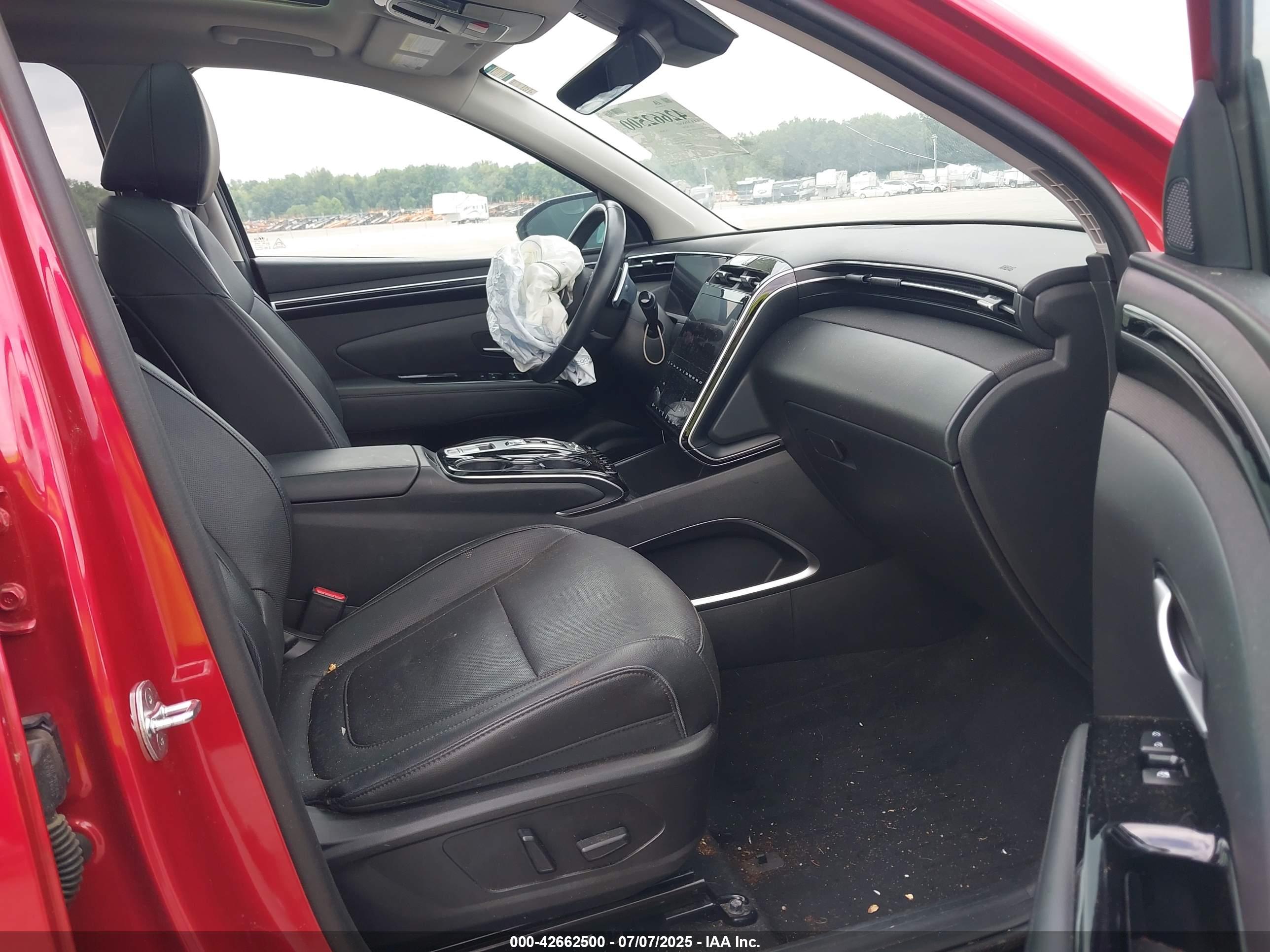 HYUNDAI TUCSON image 5