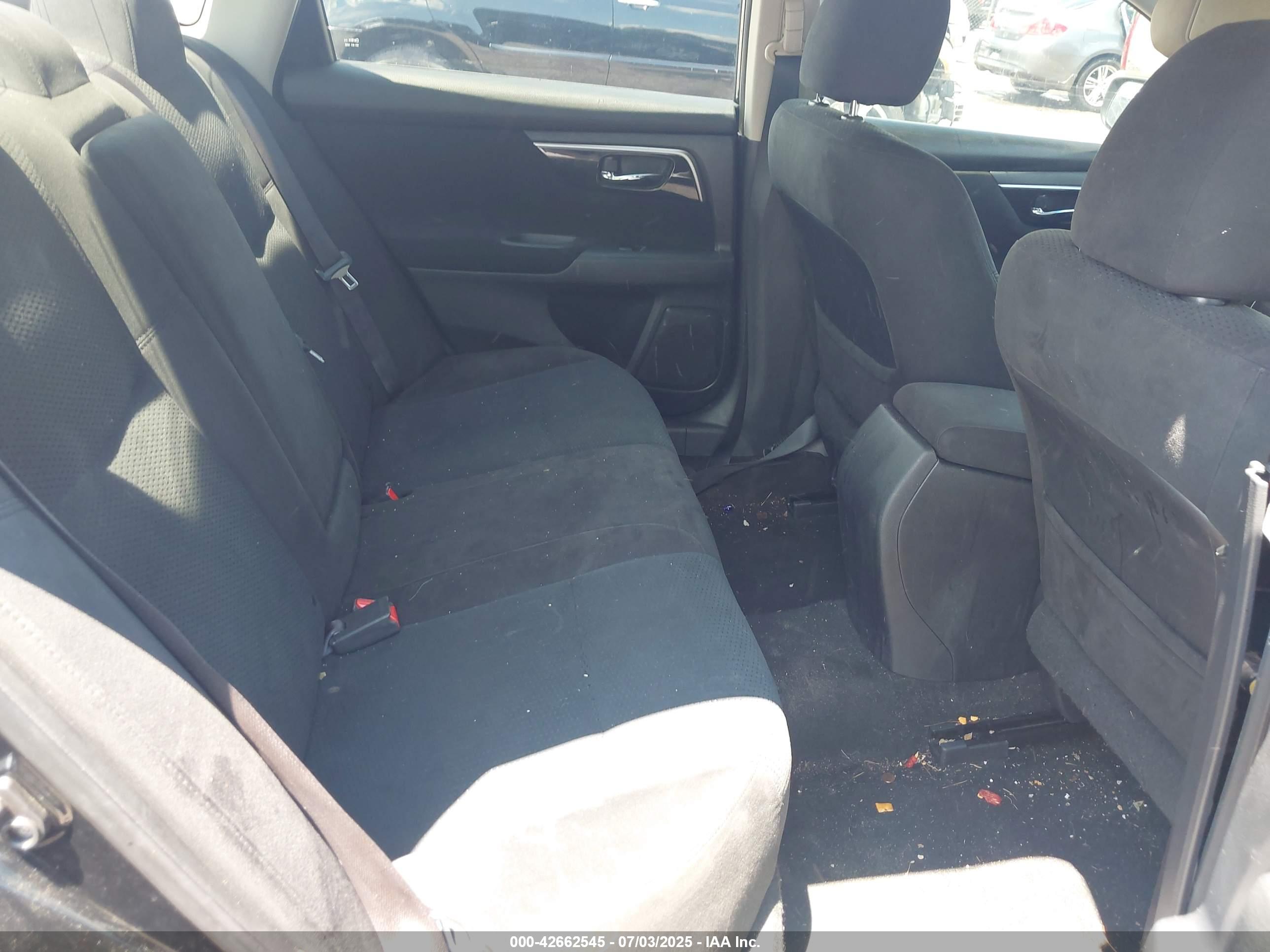 NISSAN ALTIMA image 8