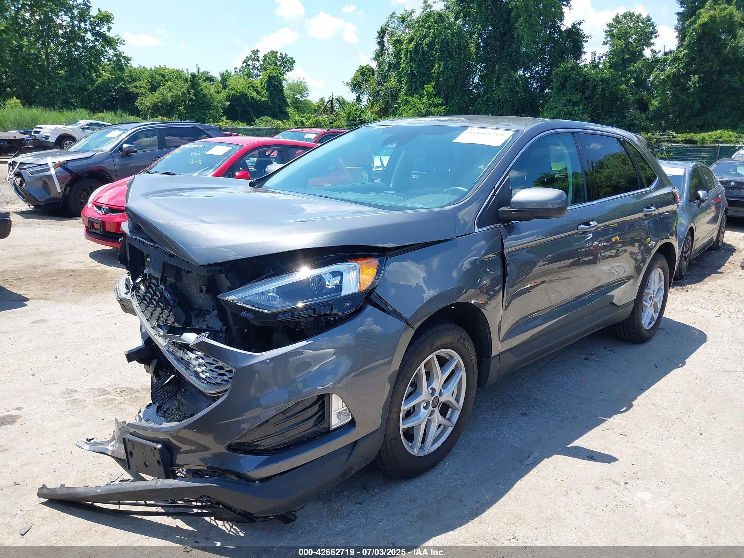 FORD EDGE image 2