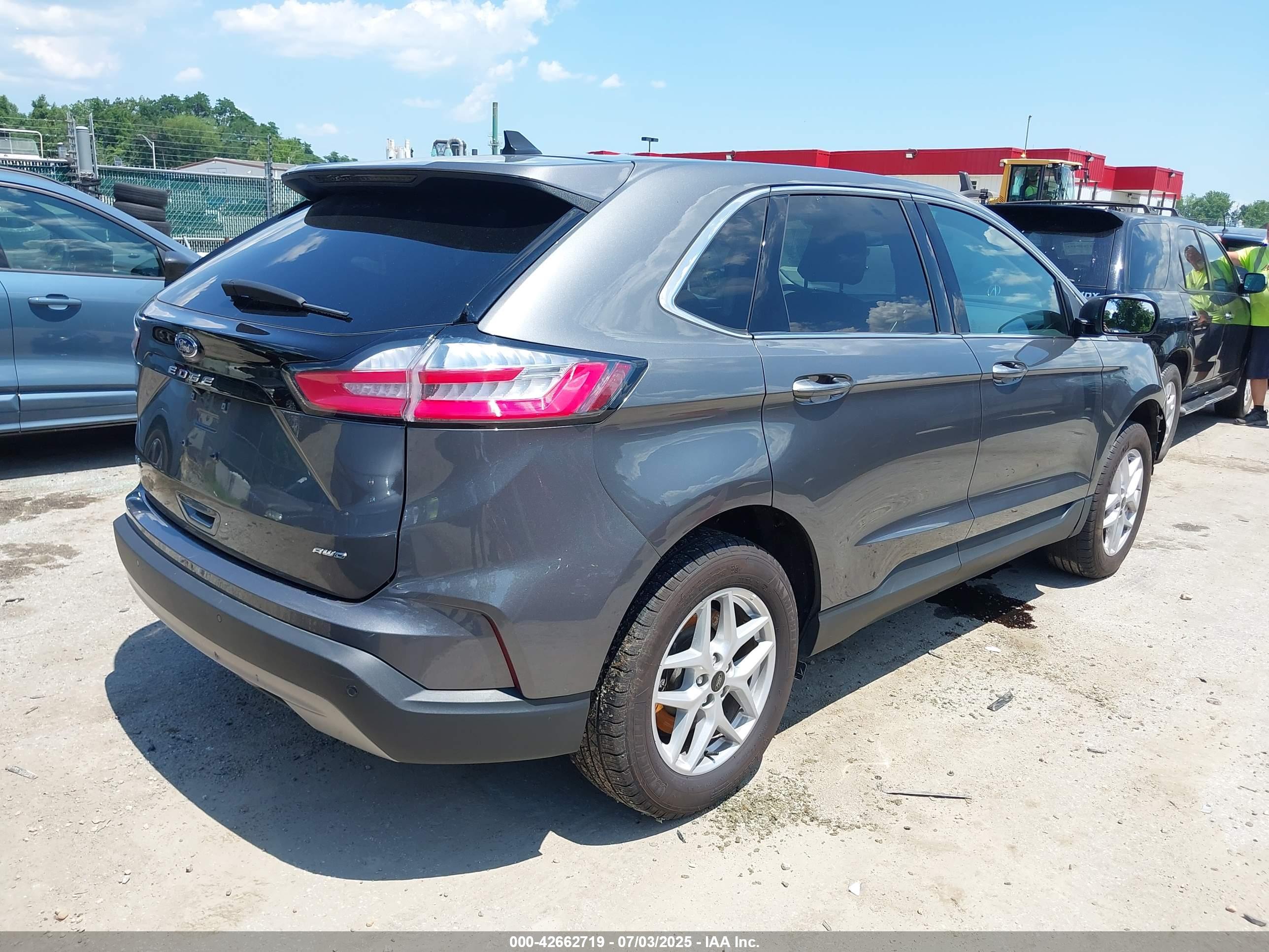 FORD EDGE image 4