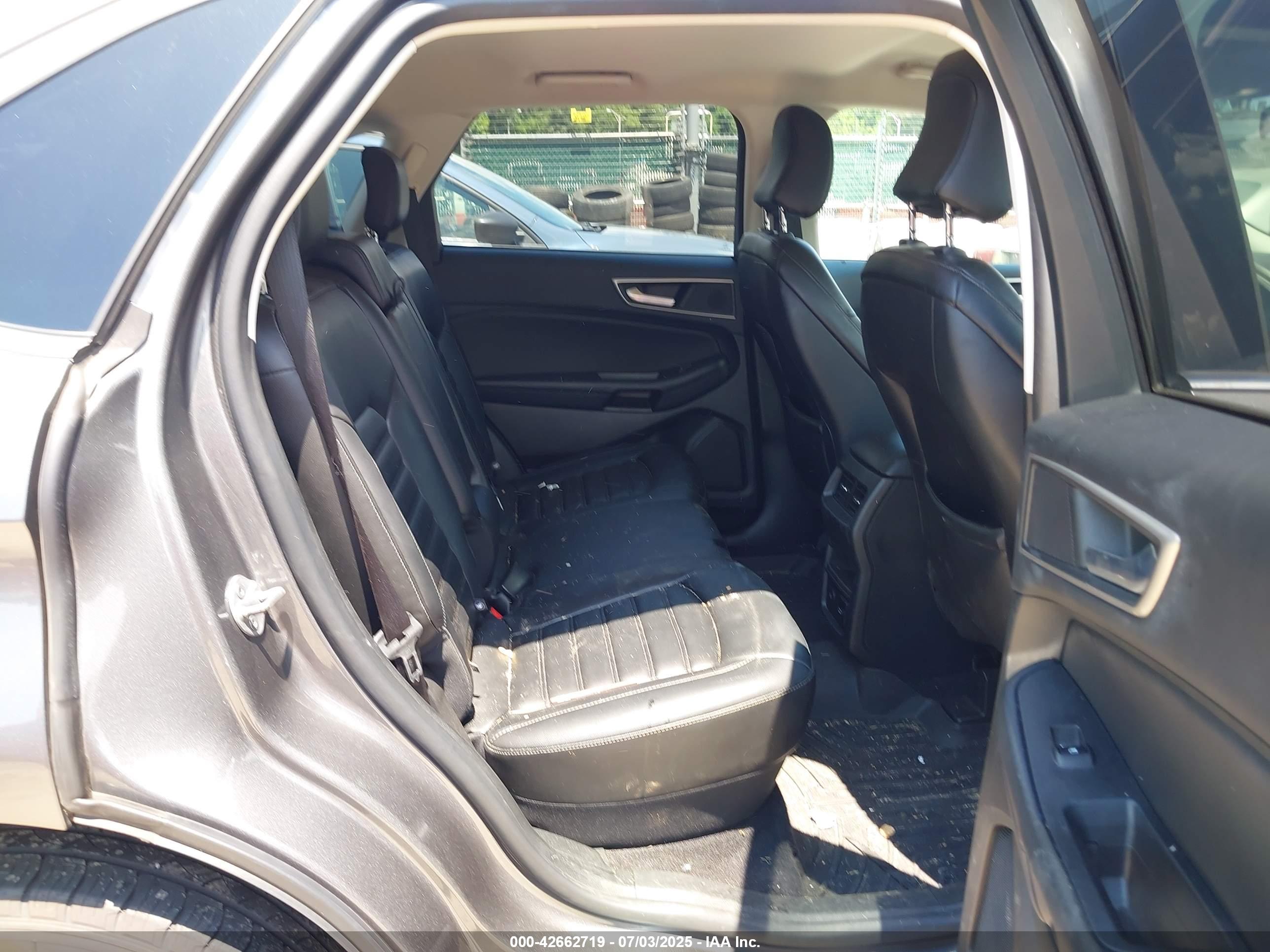 FORD EDGE image 8