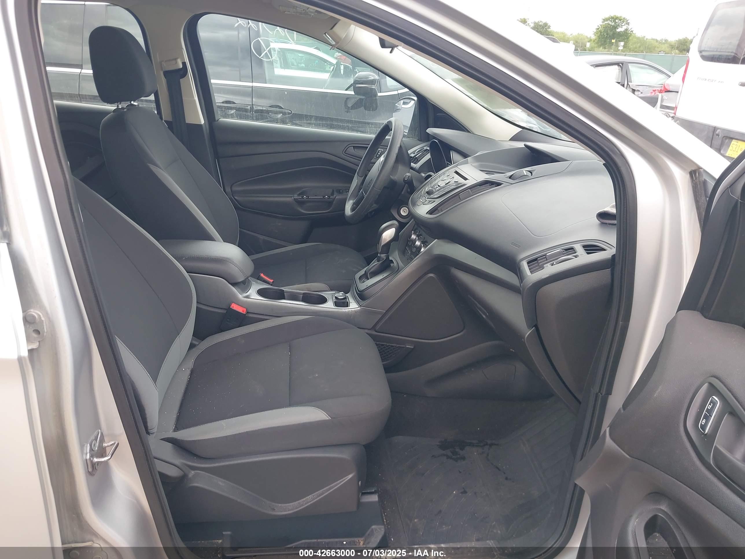 FORD ESCAPE image 5