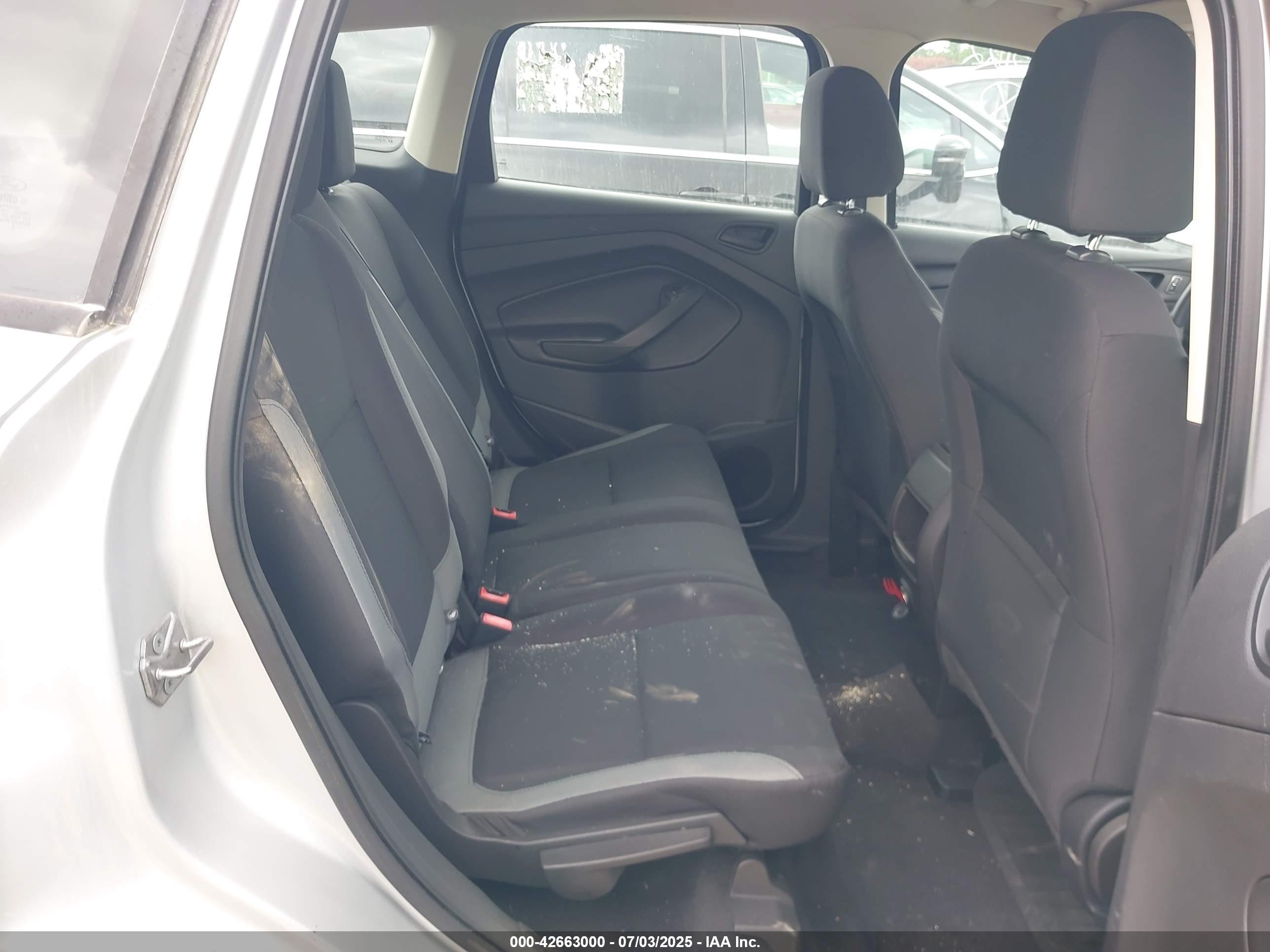 FORD ESCAPE image 8